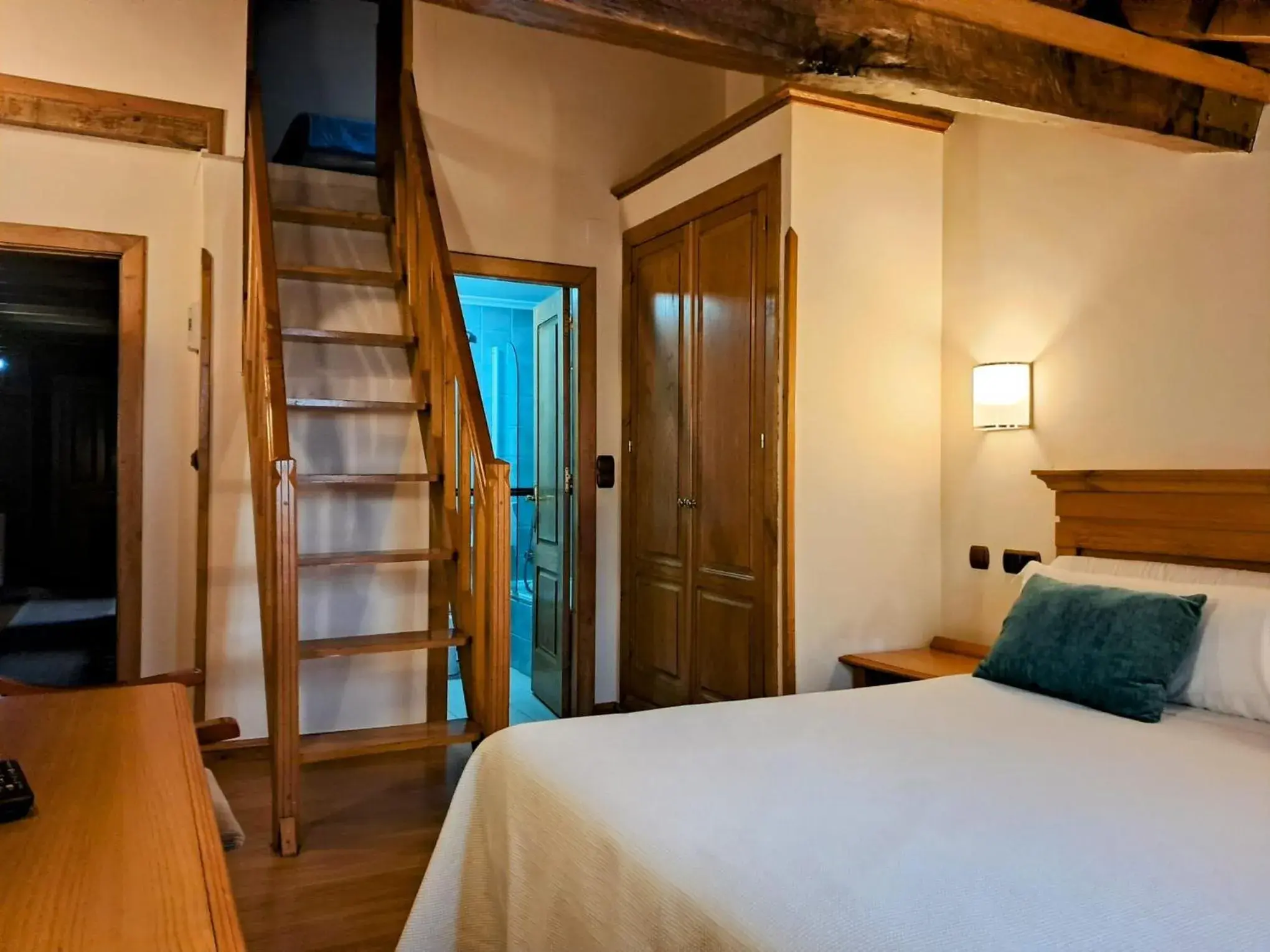 Triple Room in Hotel San Roque Triple Room in Hotel San Roque