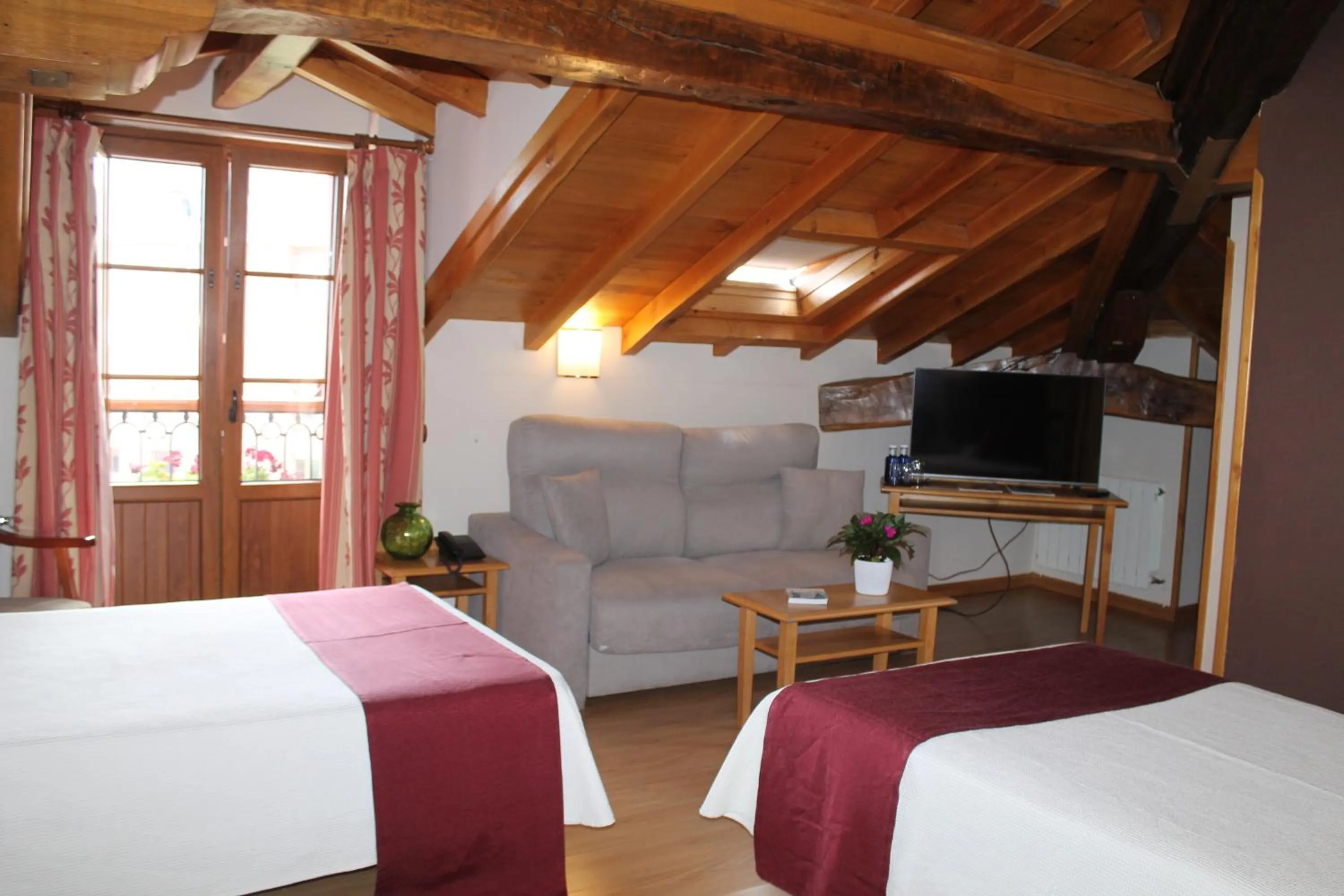 Bed in Hotel San Roque