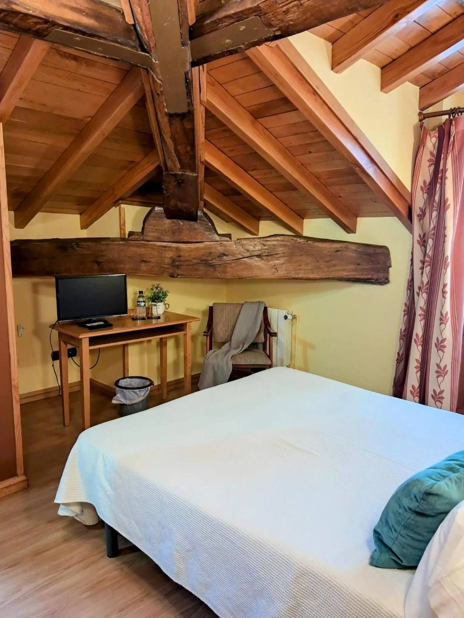 Bed in Hotel San Roque