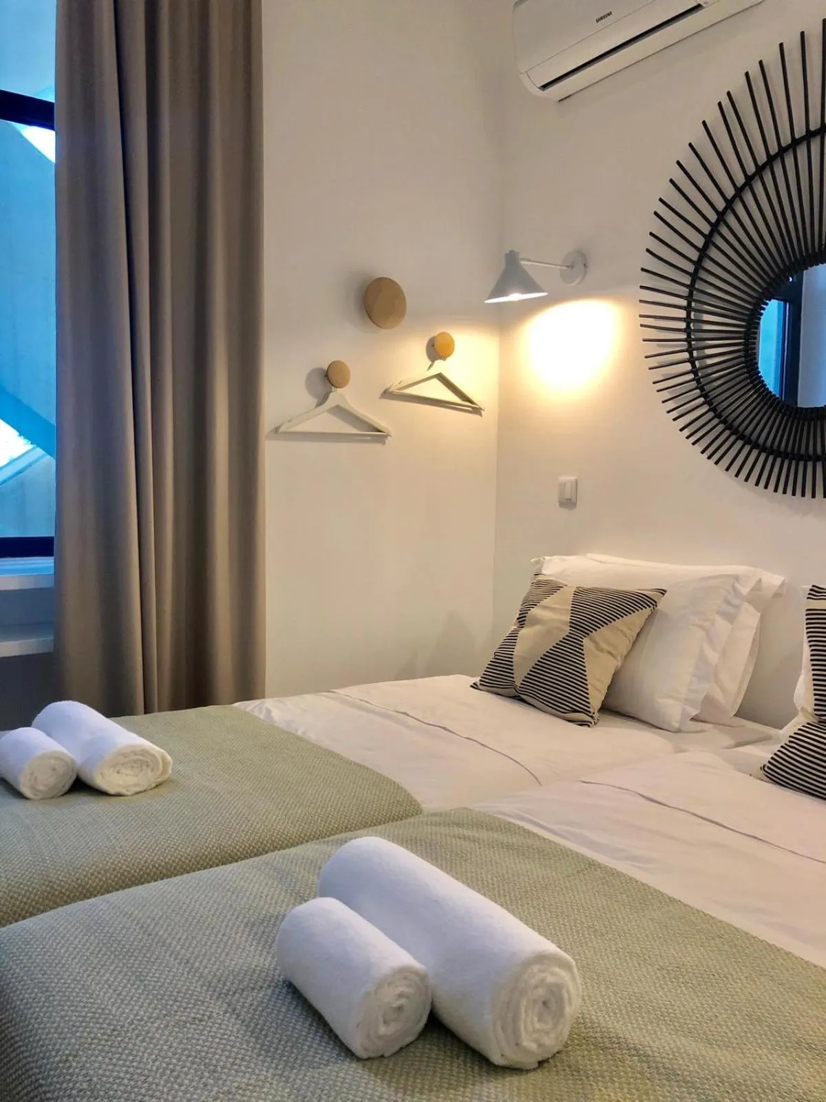 Bed in Alameda Exclusive House