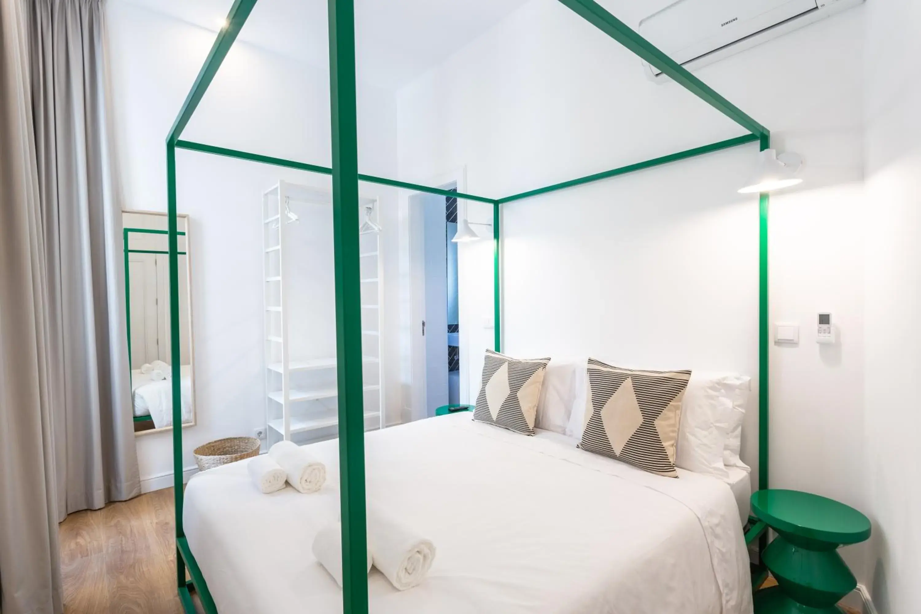 Standard Double or Twin Room in Alameda Exclusive House Standard Double or Twin Room in Alameda Exclusive House