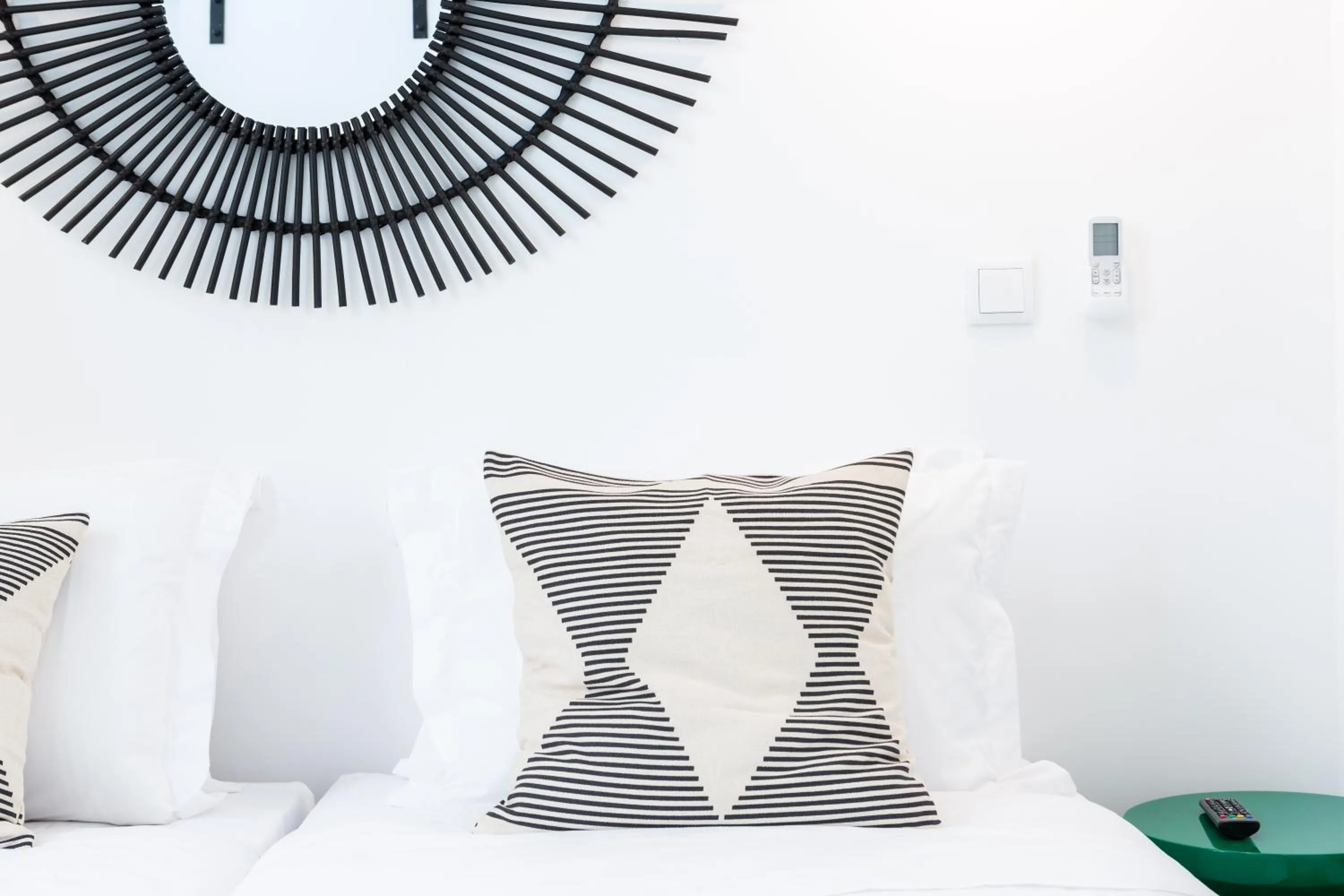 Bed in Alameda Exclusive House