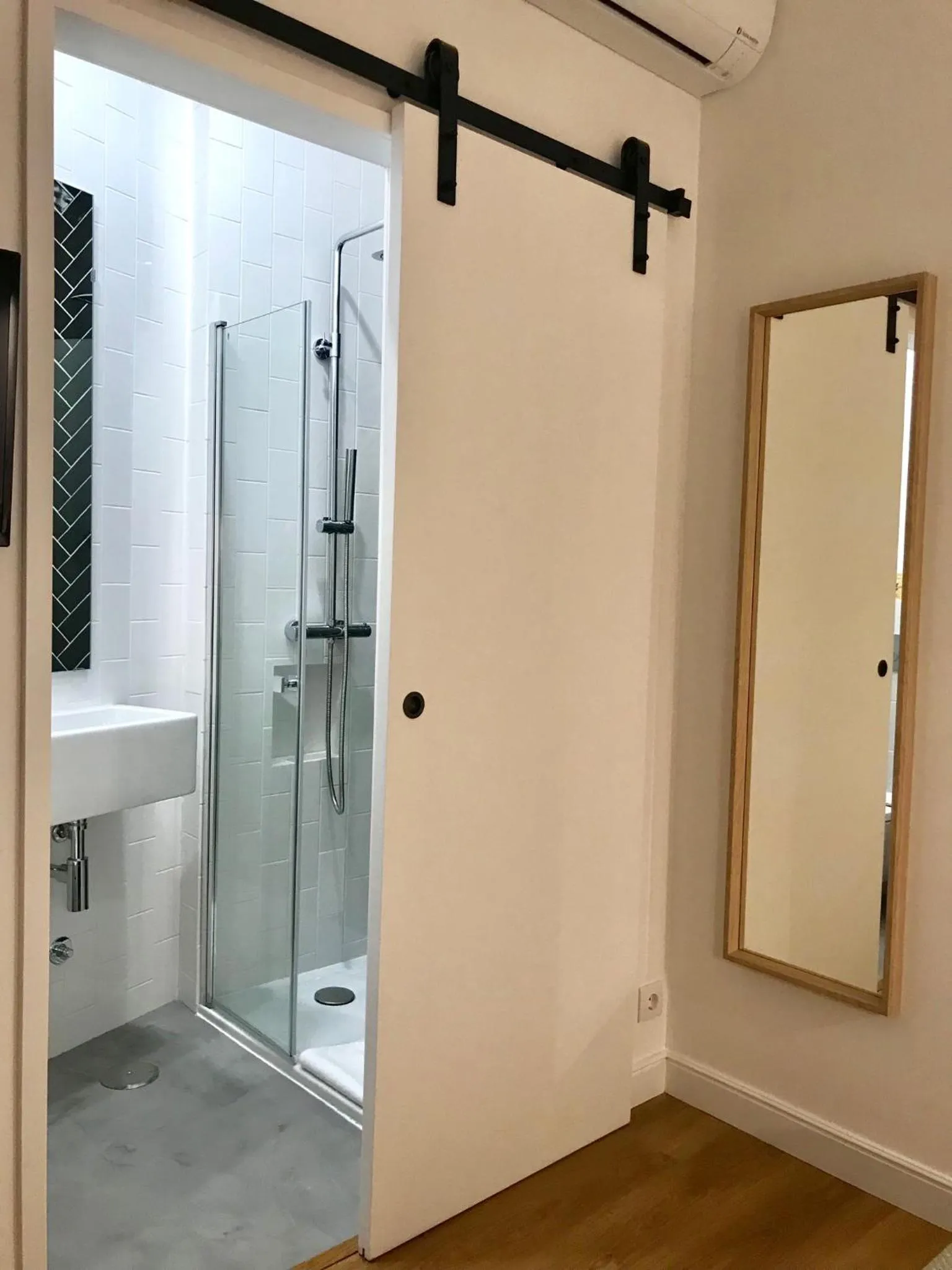 Alameda Exclusive House