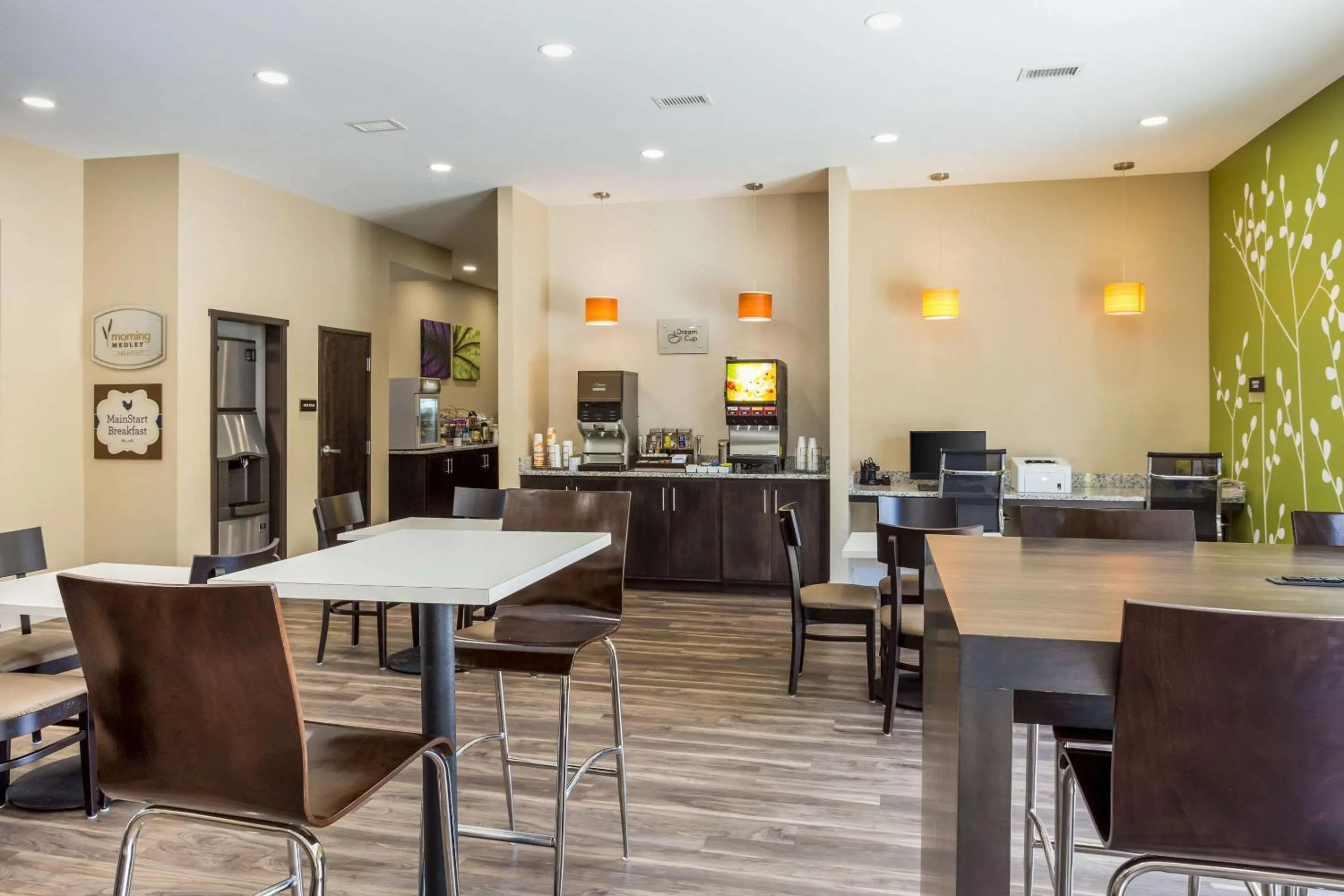 Restaurant/places to eat in Sleep Inn Logan Ohio-Hocking Hills