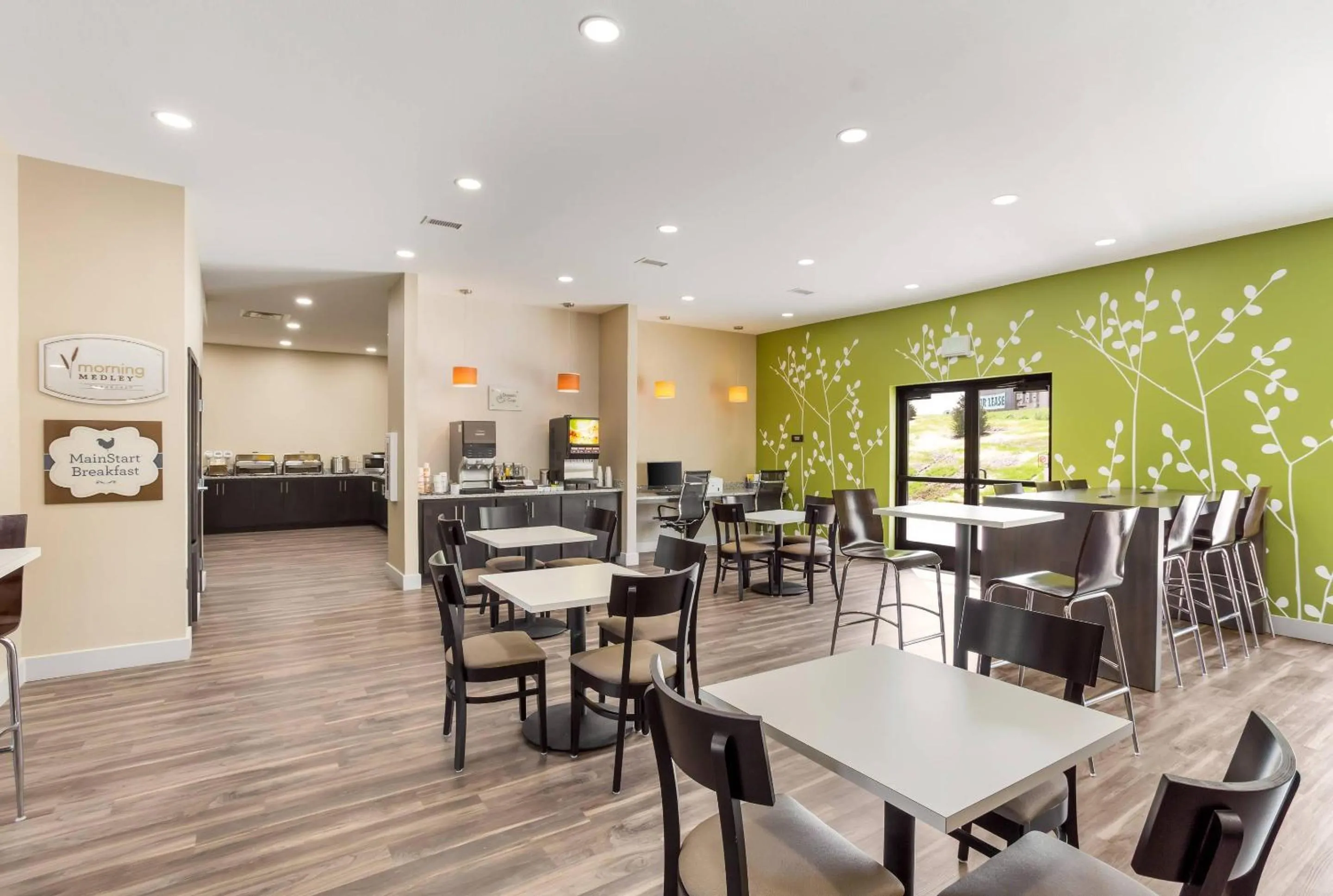 Breakfast in MainStay Suites Logan Ohio-Hocking Hills