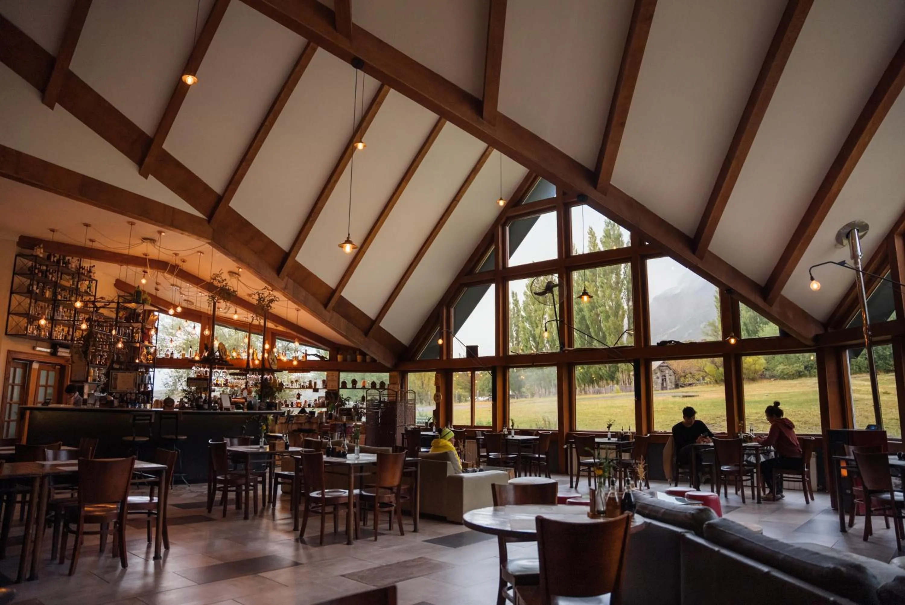 Lounge or bar in Hotel Las Torres Patagonia