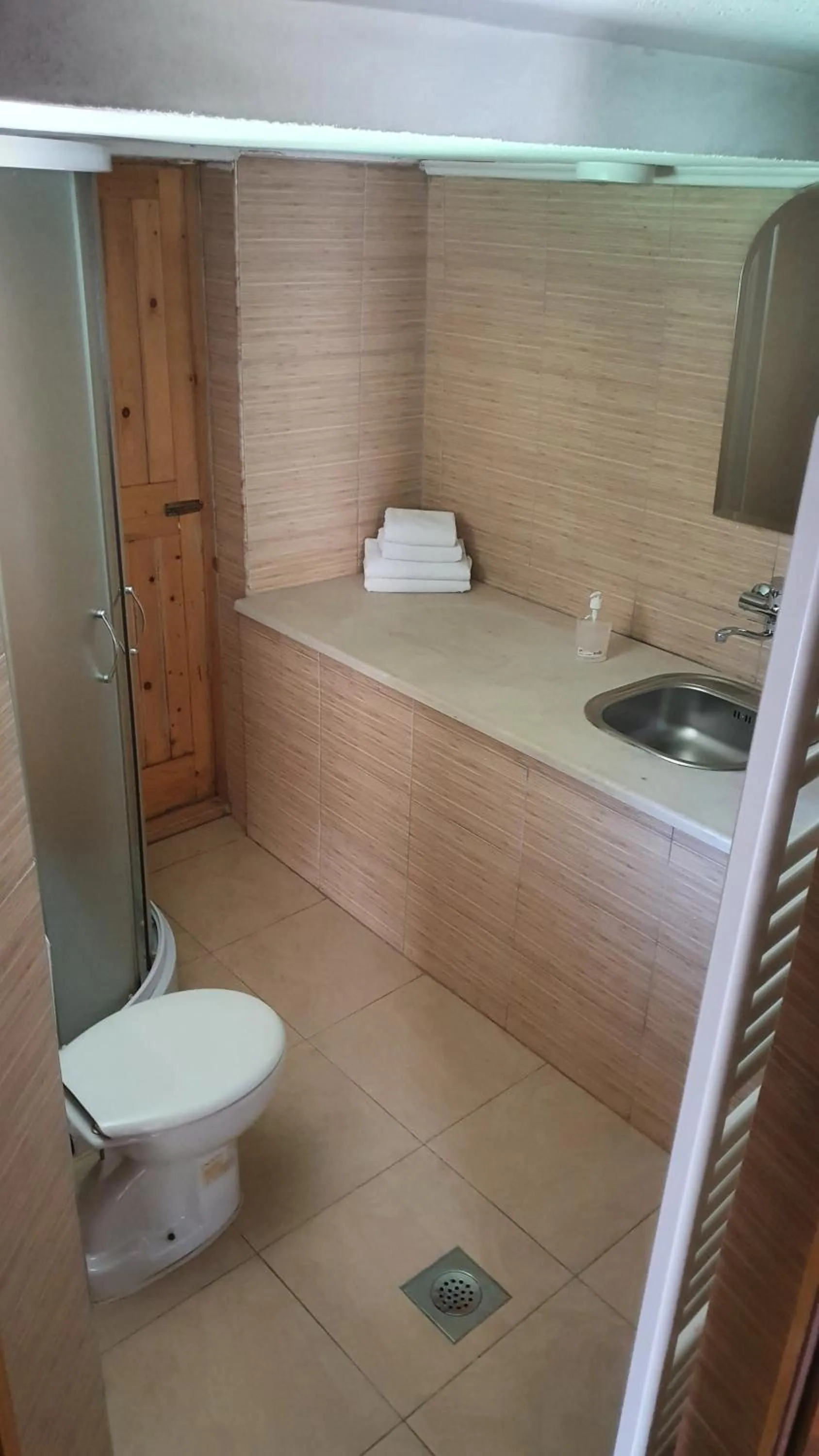 Shower in Eko-FIS Vlašić