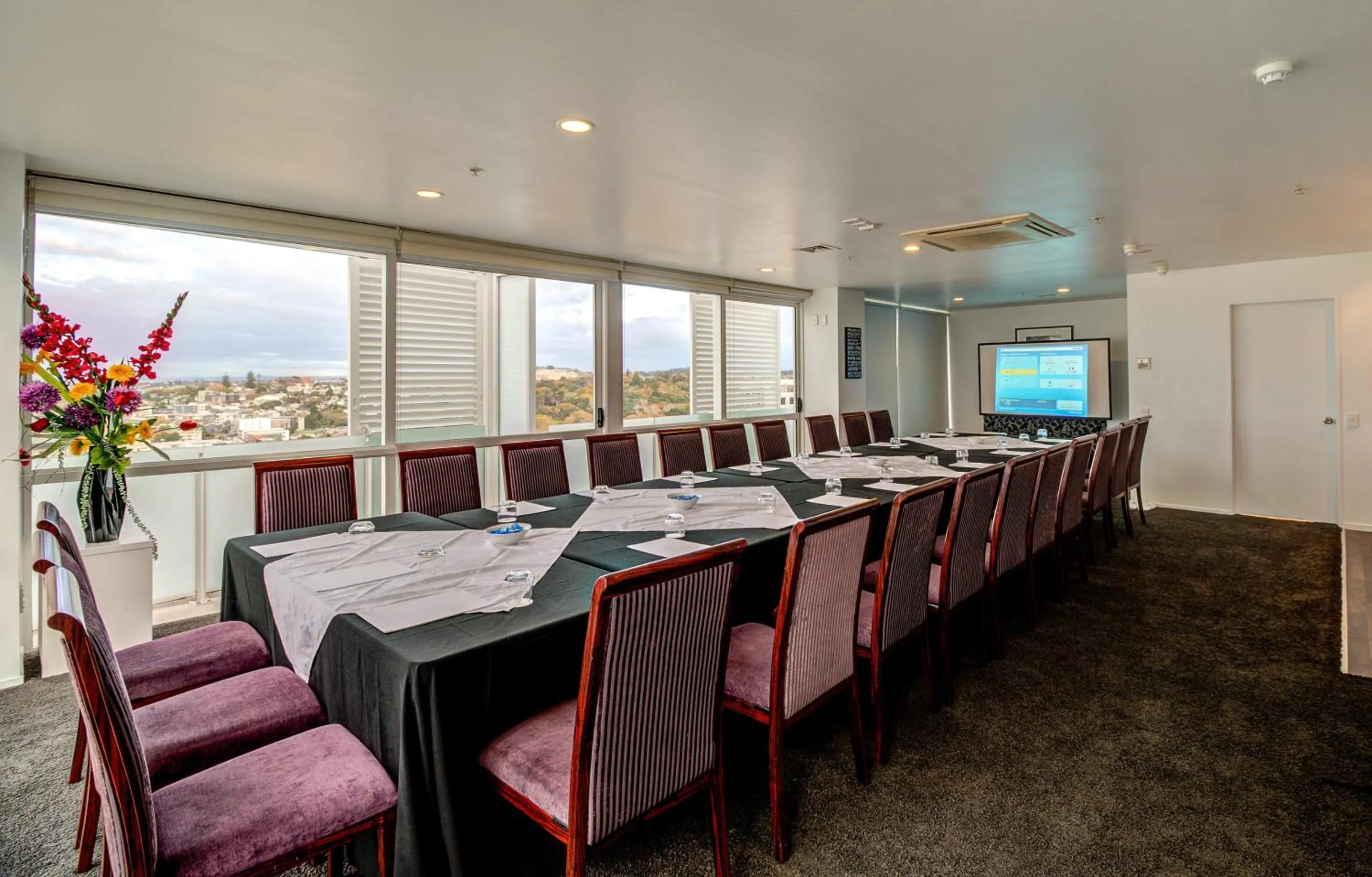 Business facilities in The Quadrant Hotel & Suites