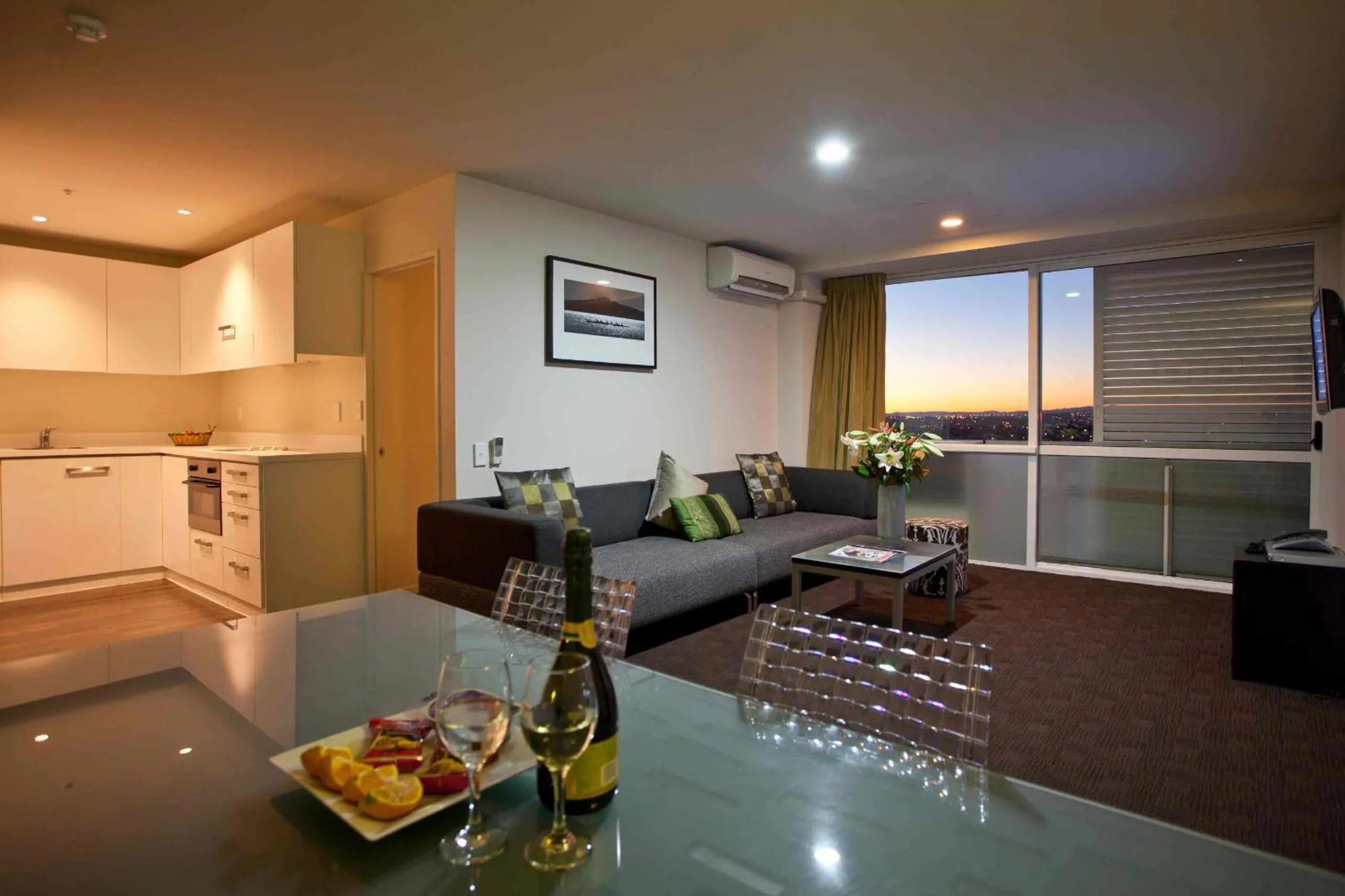 Kitchen or kitchenette in The Quadrant Hotel & Suites