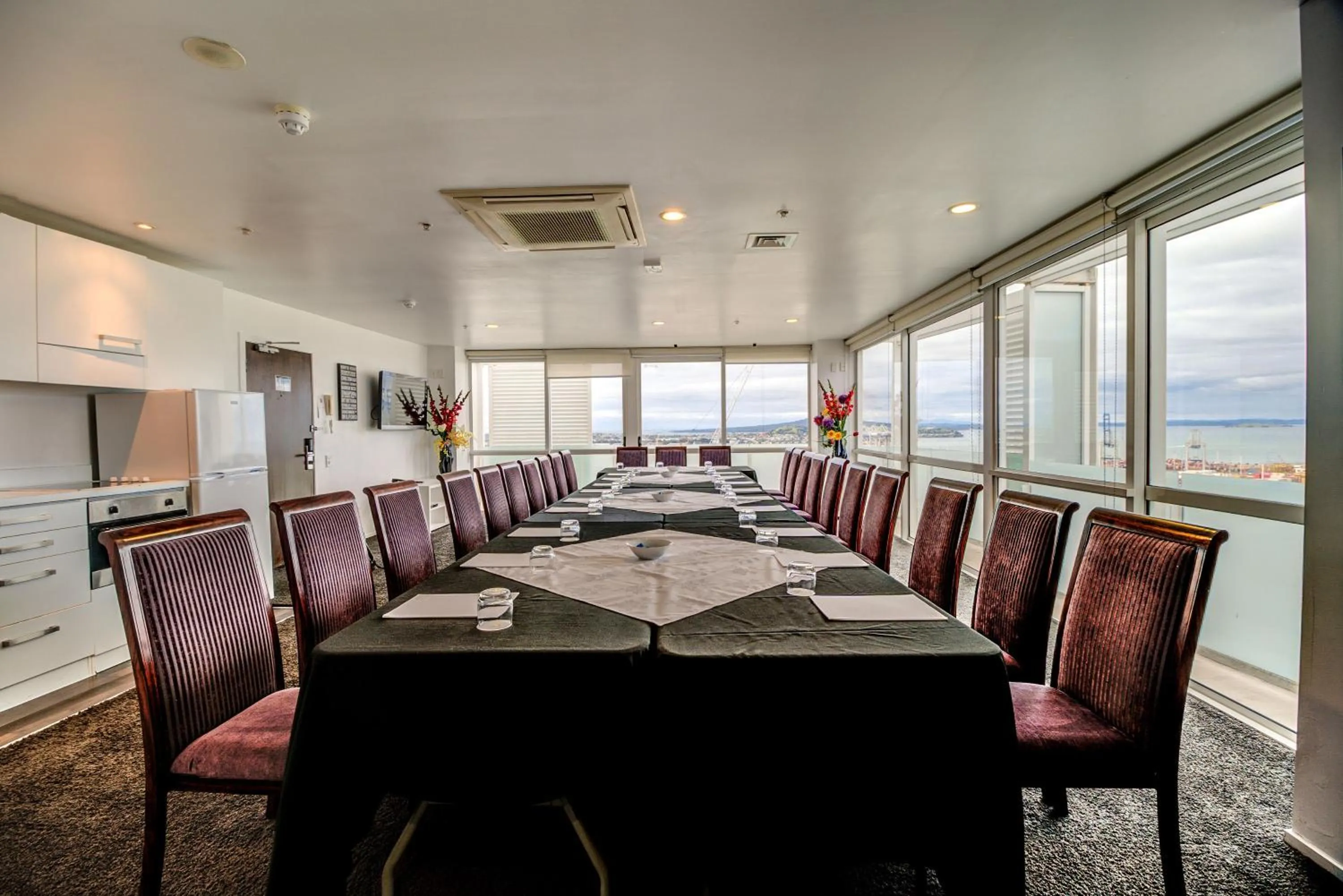 Business facilities in The Quadrant Hotel & Suites