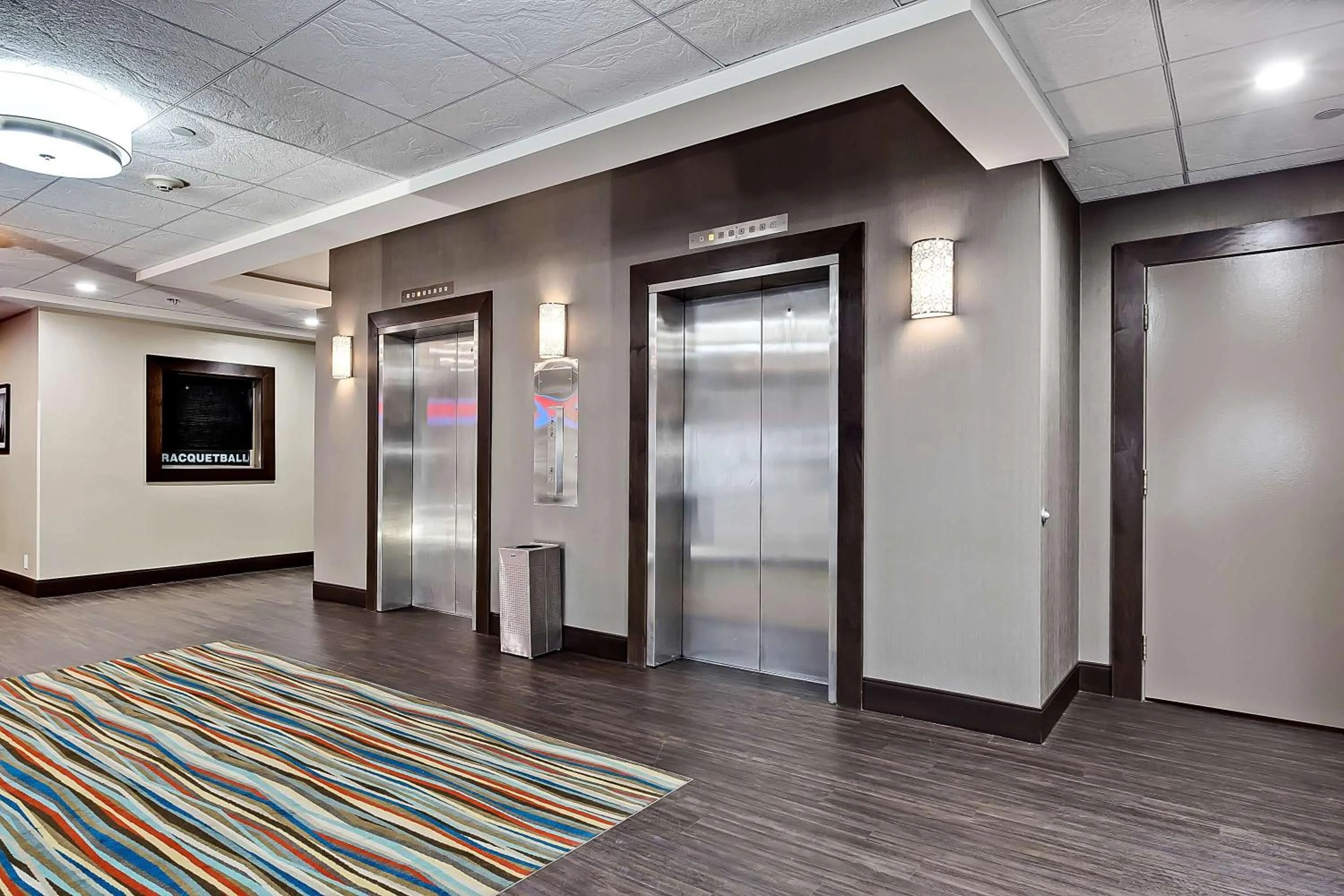 Lobby or reception in Best Western PLUS Port O'Call Hotel