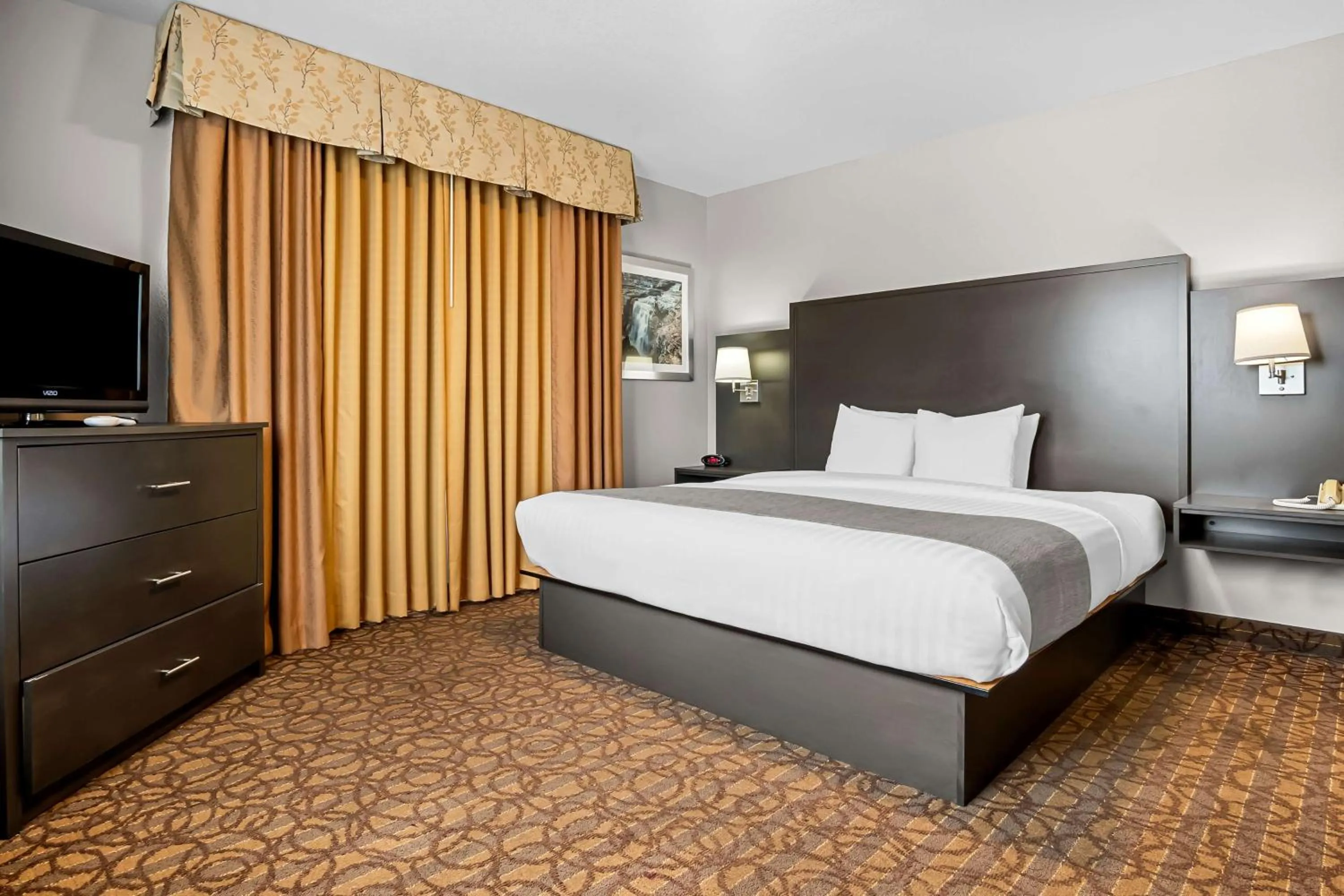 Bedroom, Bed in Best Western Sawtooth Inn and Suites