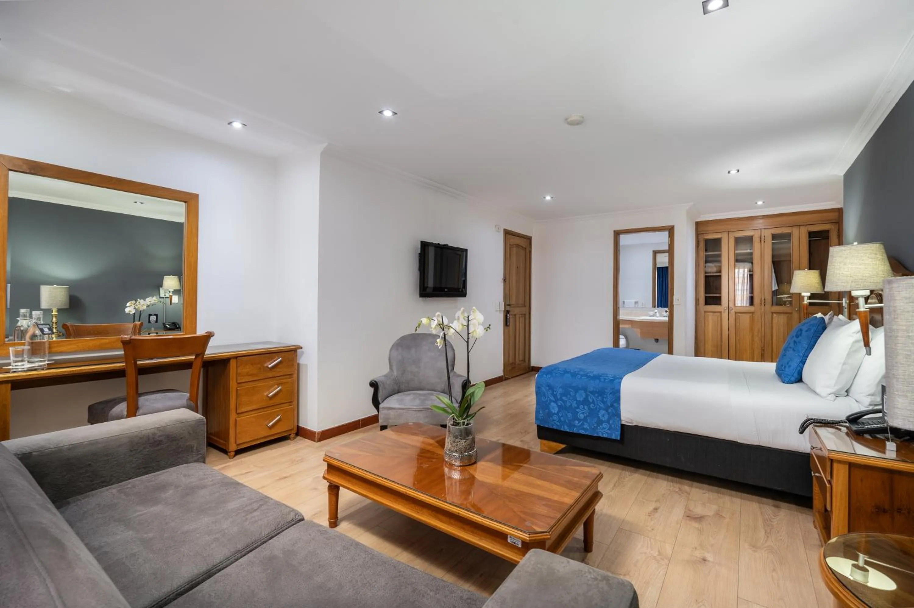 Bedroom, Bed in Hotel Egina Bogotá