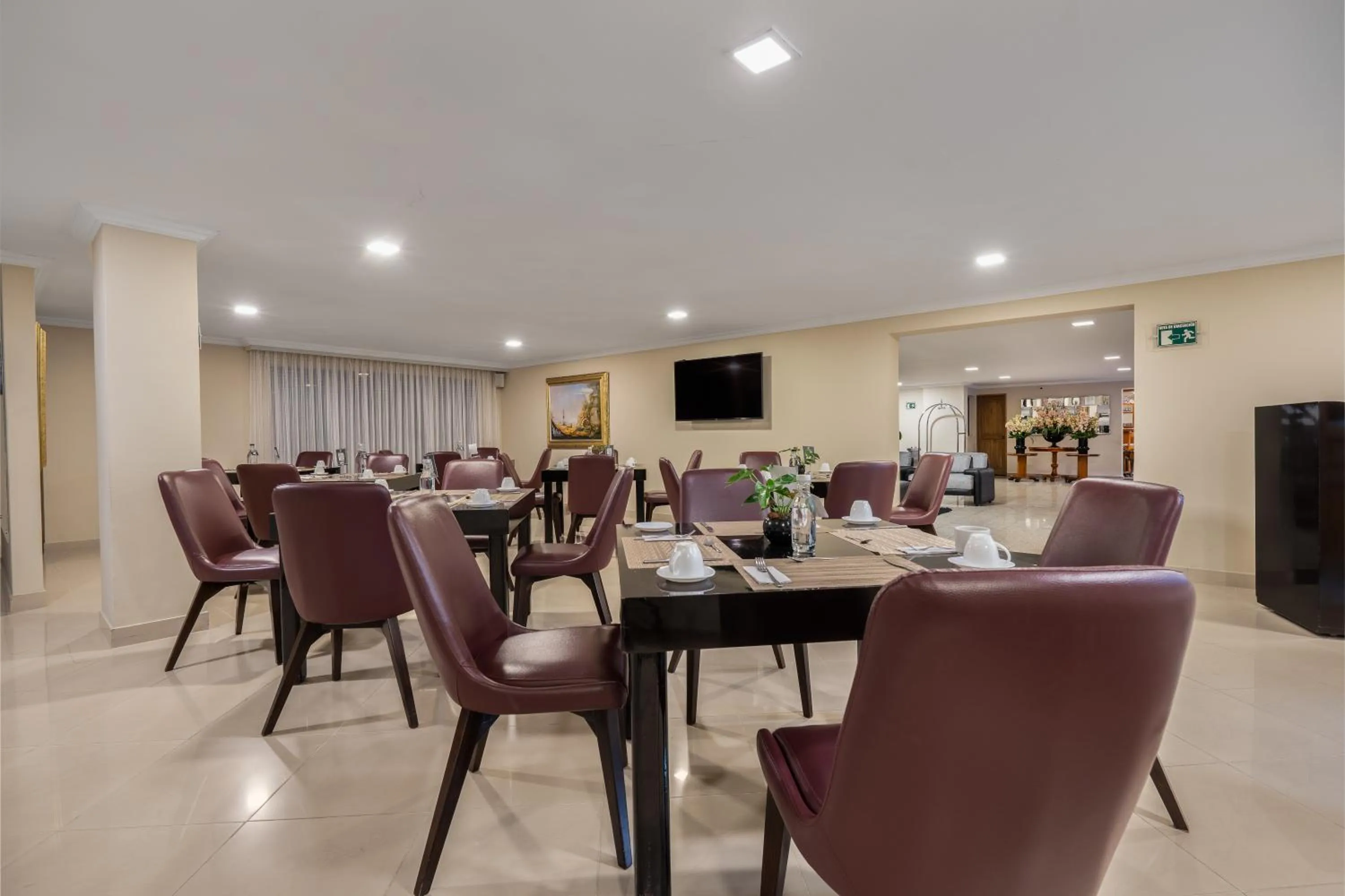 Restaurant/places to eat in Hotel Egina Bogotá