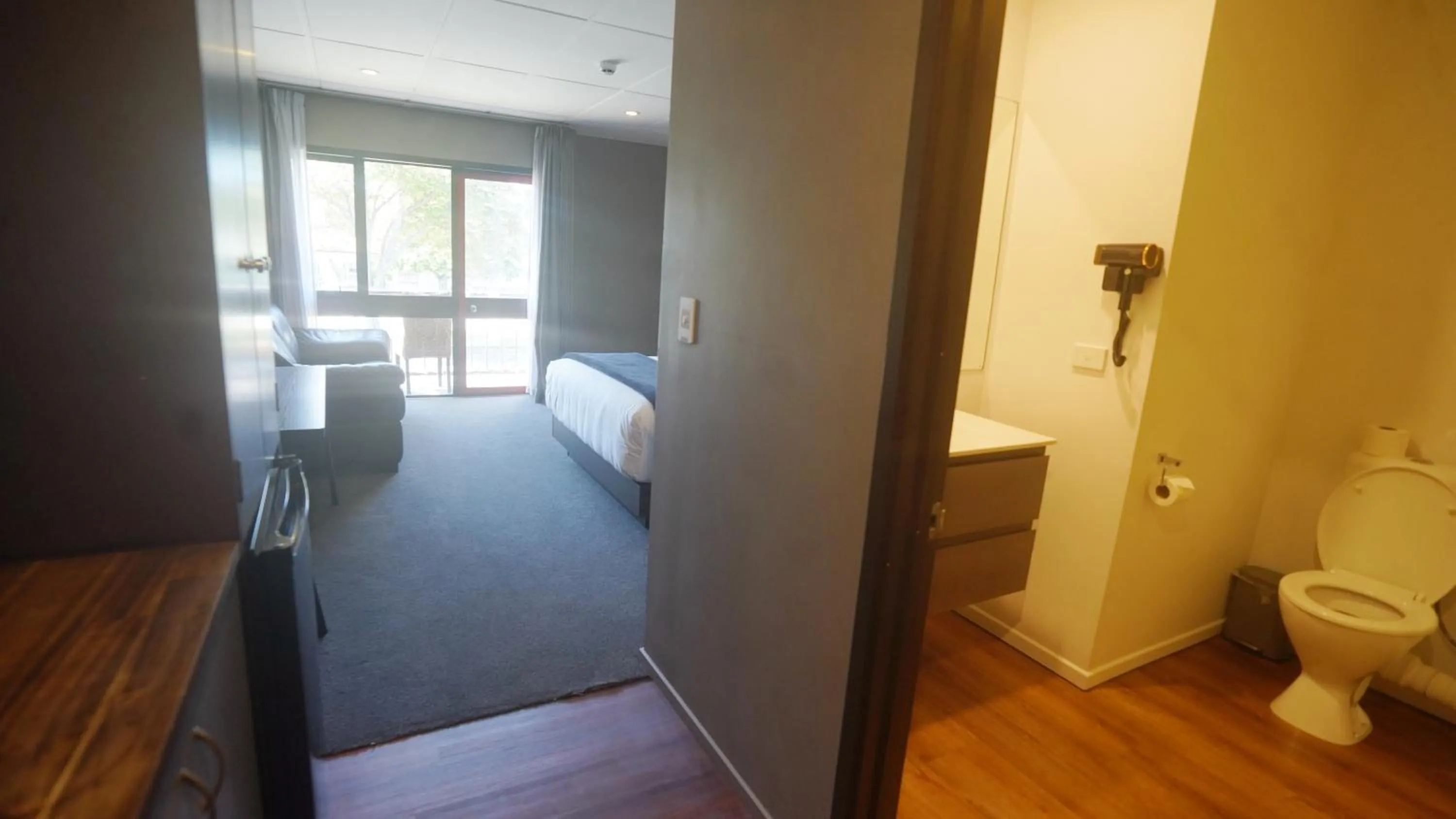 Bathroom in 136 On Bealey Motel