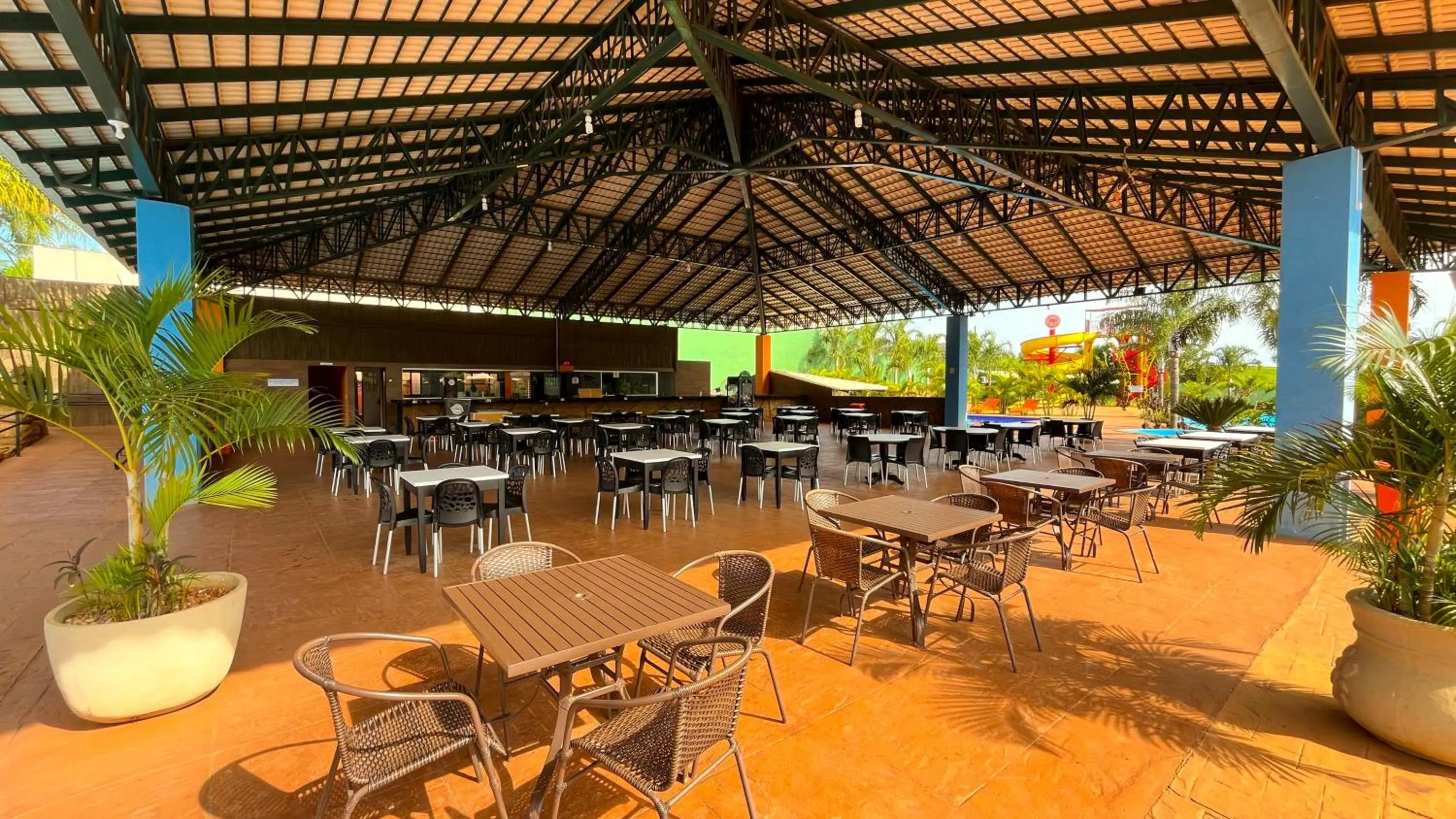 Restaurant/places to eat in Hotel Dolce Dulce