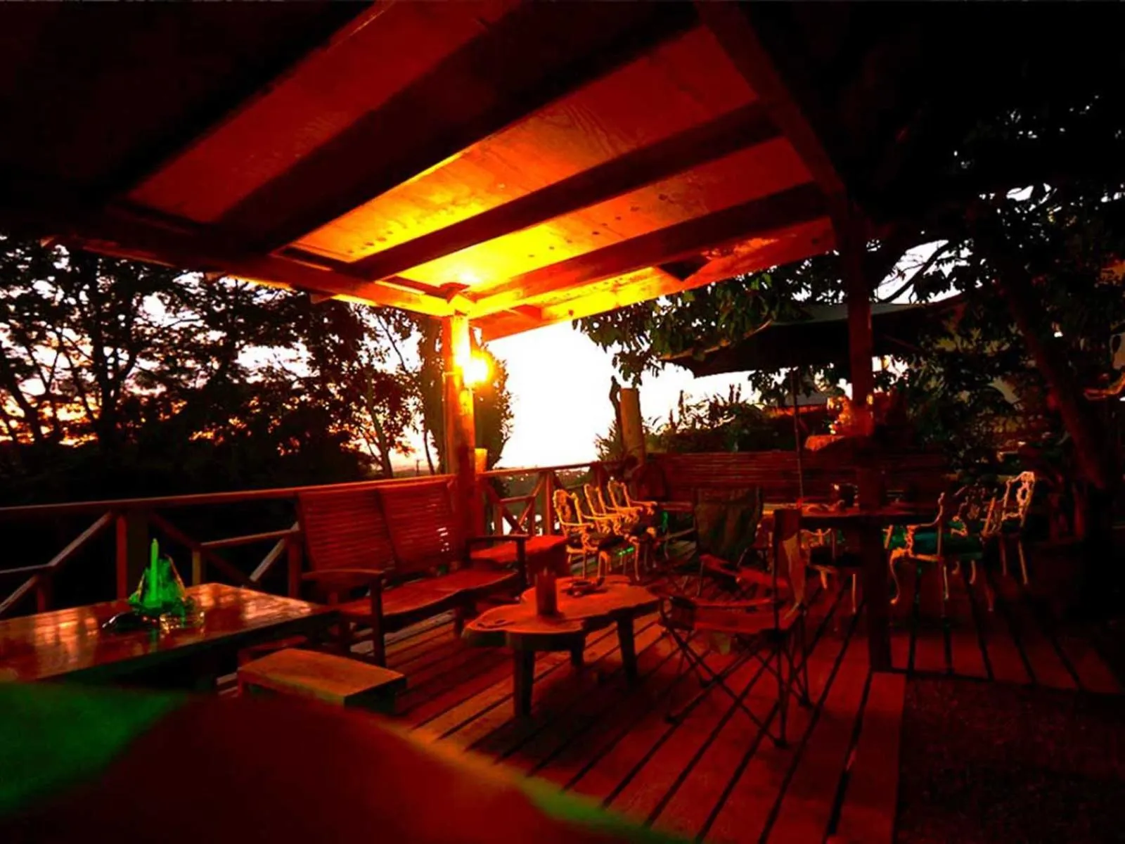 Lounge or bar in The Fan Villa