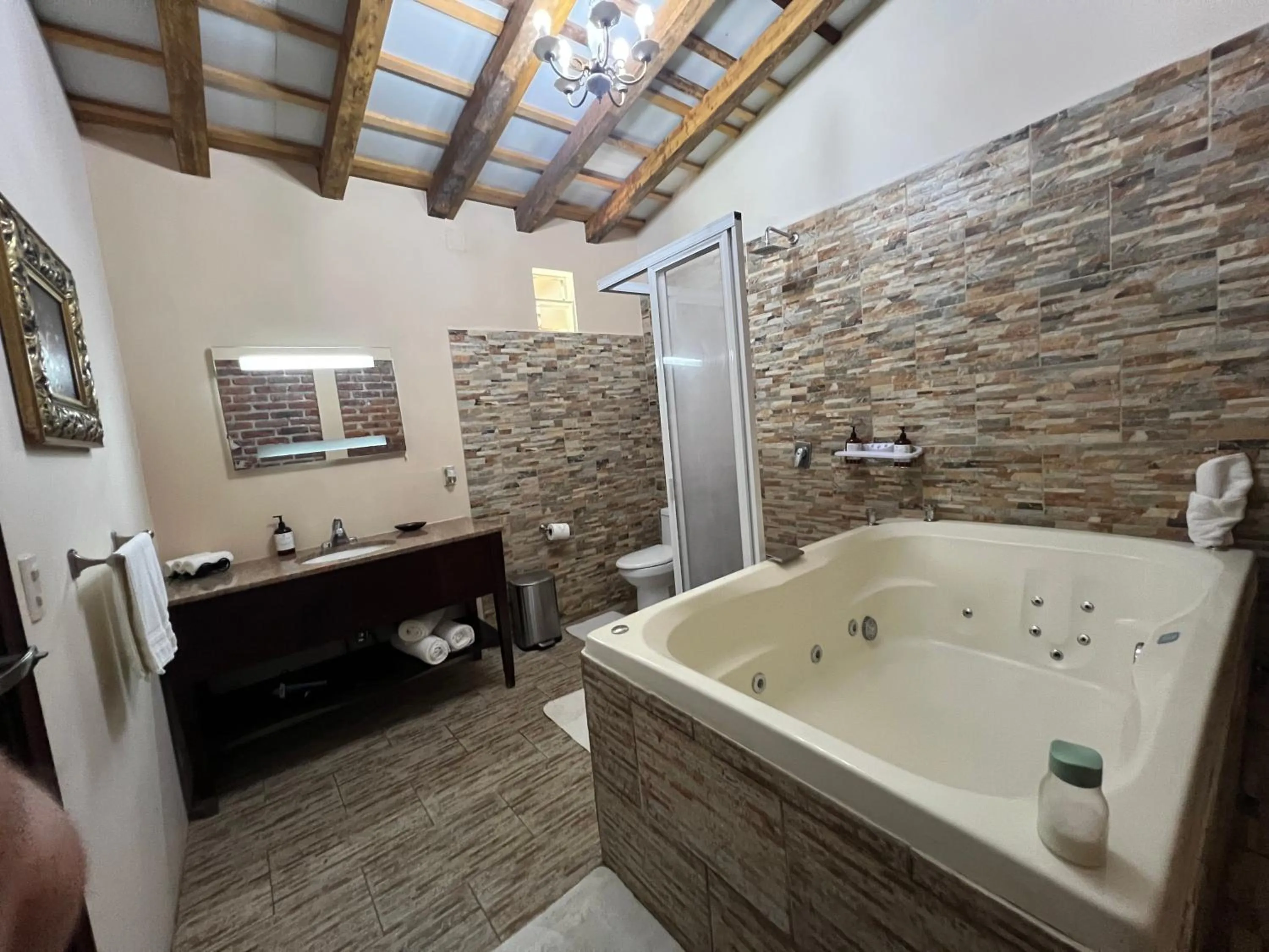 Hot Tub in Hacienda del Lago Boutique Hotel