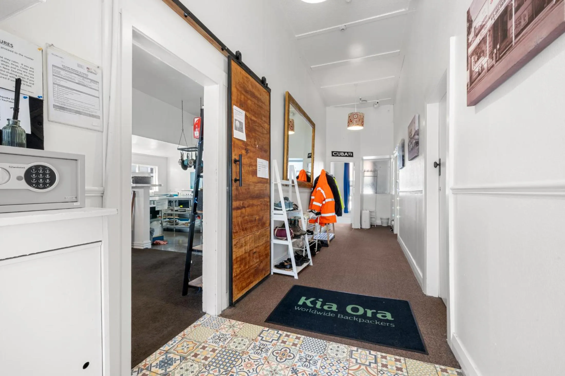 Worldwide Backpackers