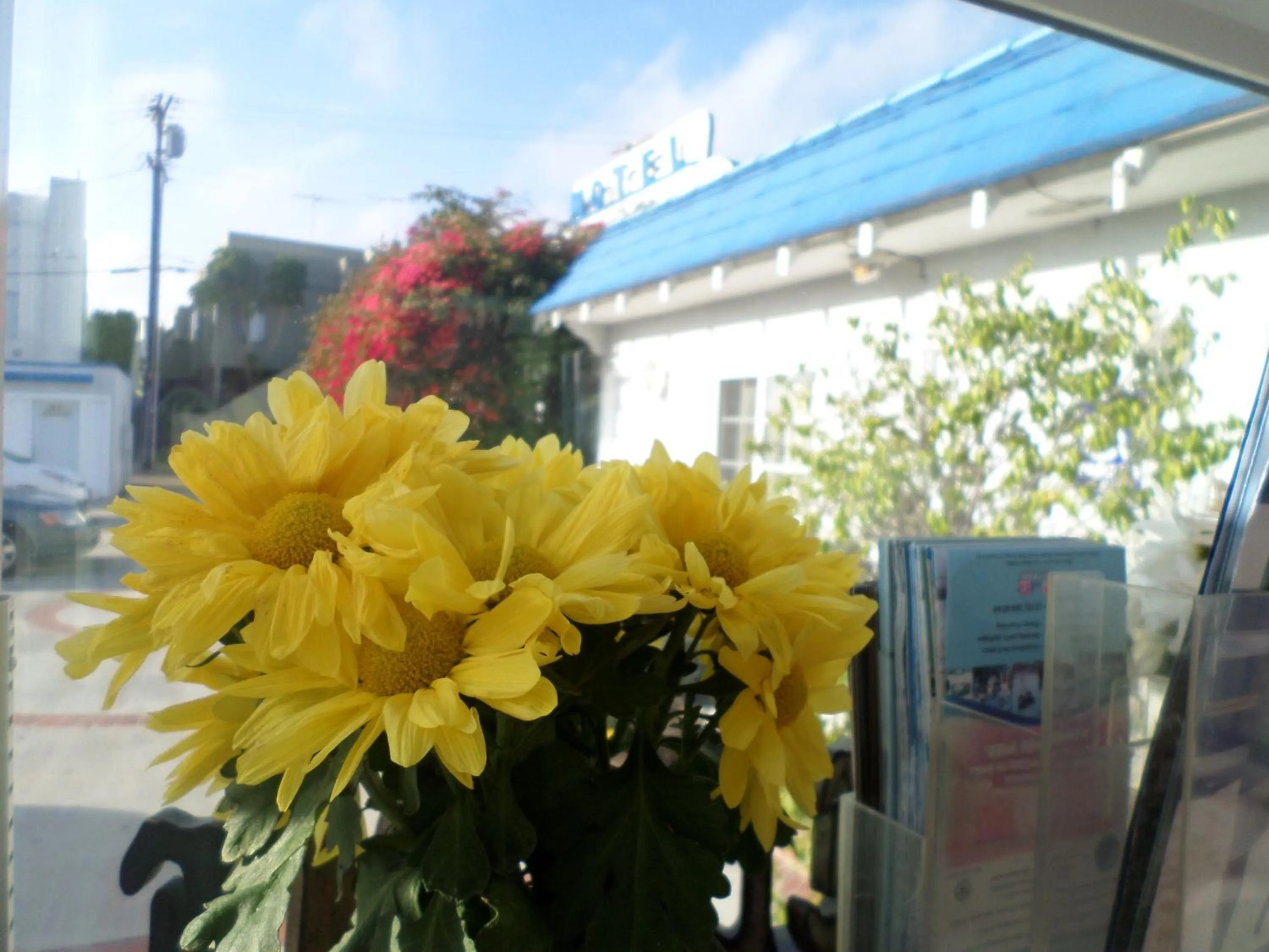 Decorative detail in Rest Haven Motel