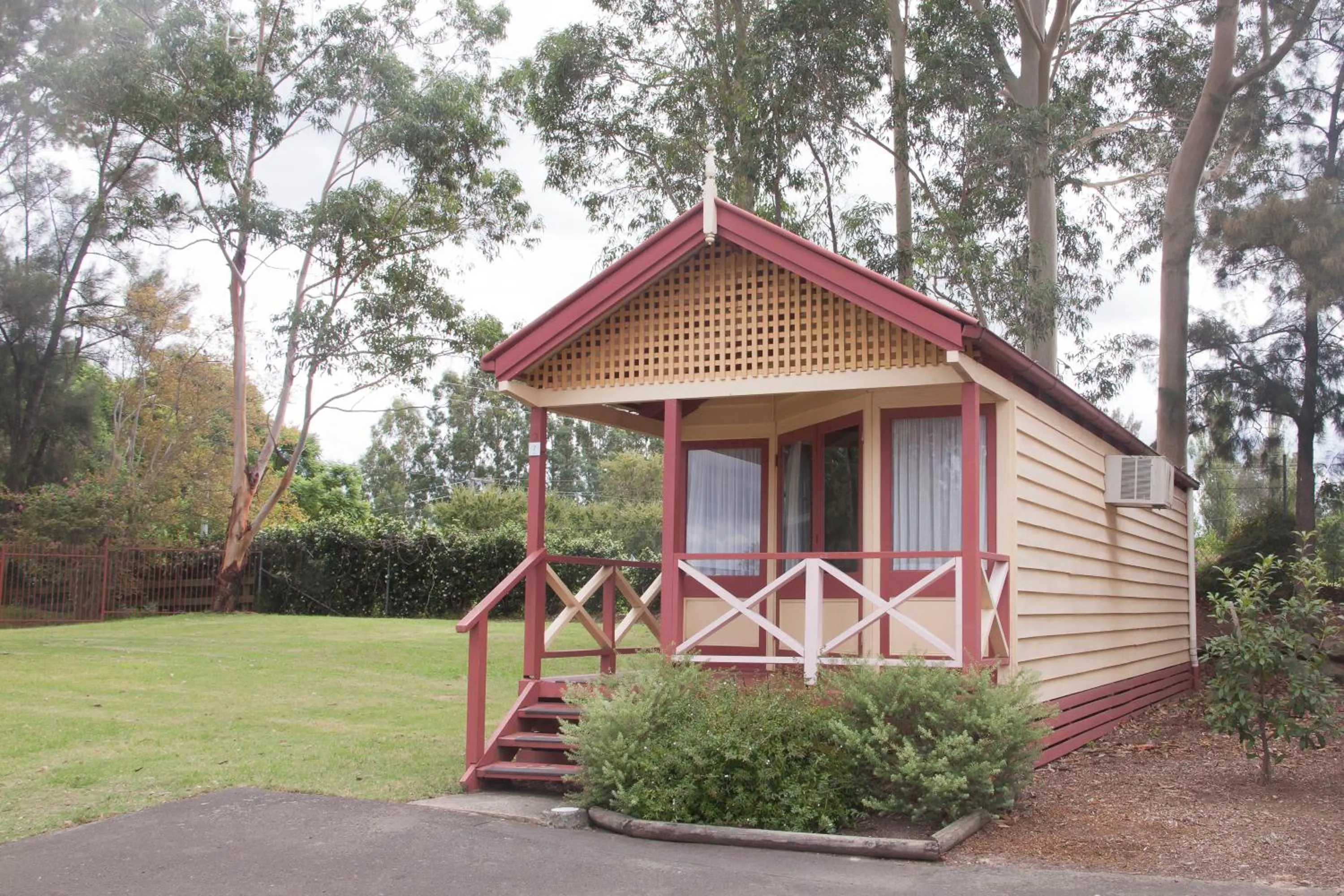 Property building in Nepean Shores by Gateway Lifestyle Holiday Parks