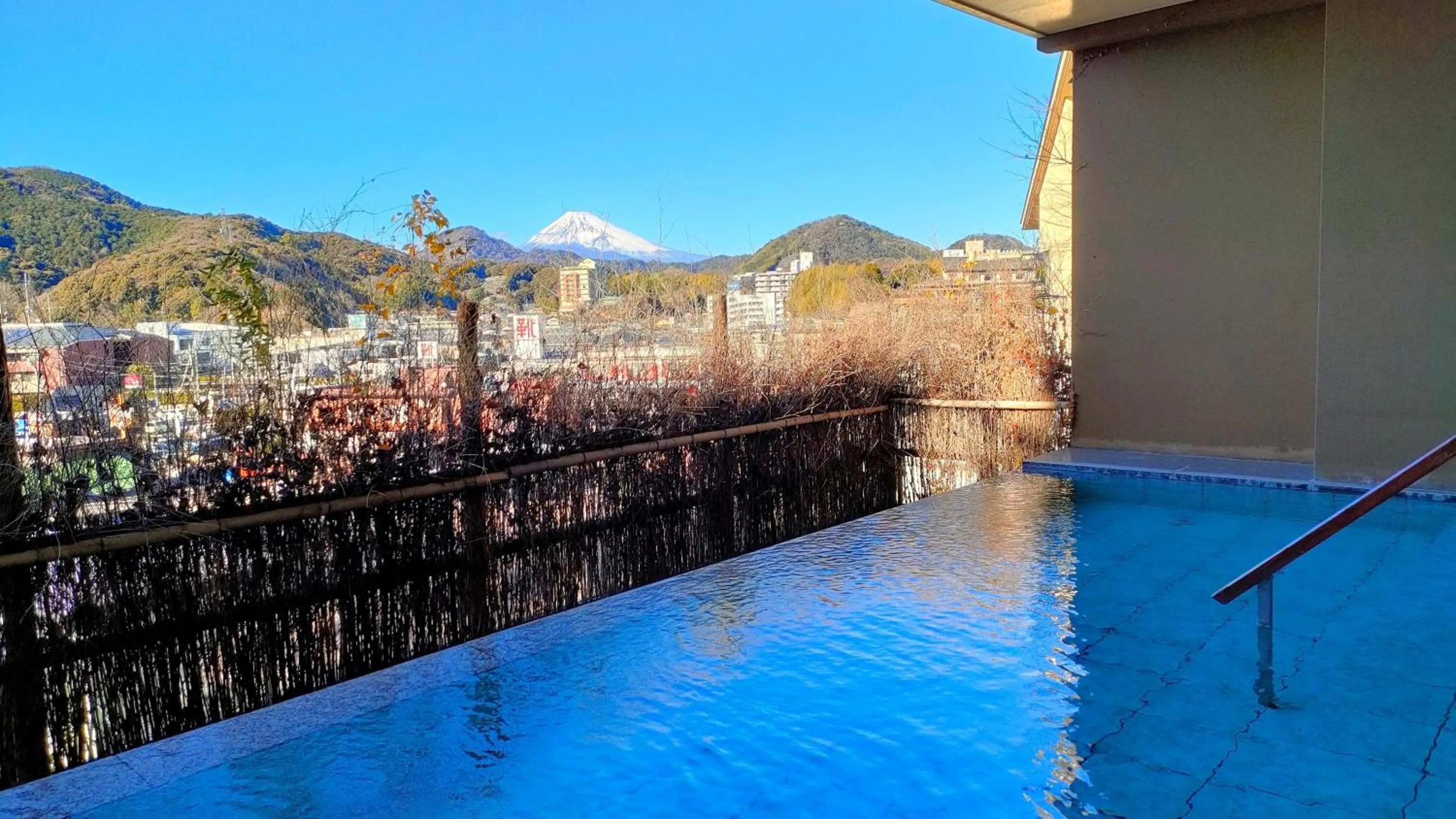 Open Air Bath in Kameya Ean