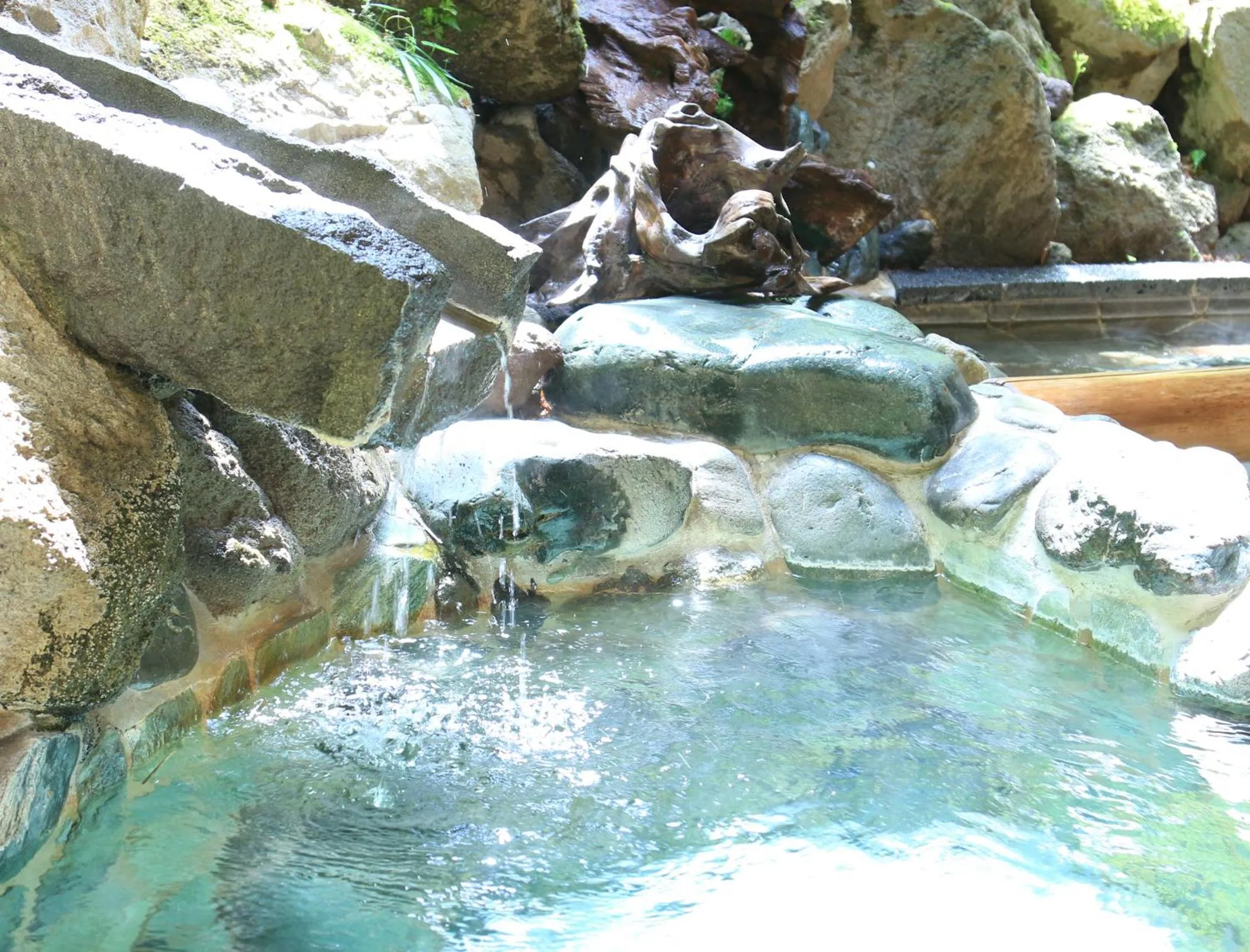 Hot Spring Bath in Kameya Ean