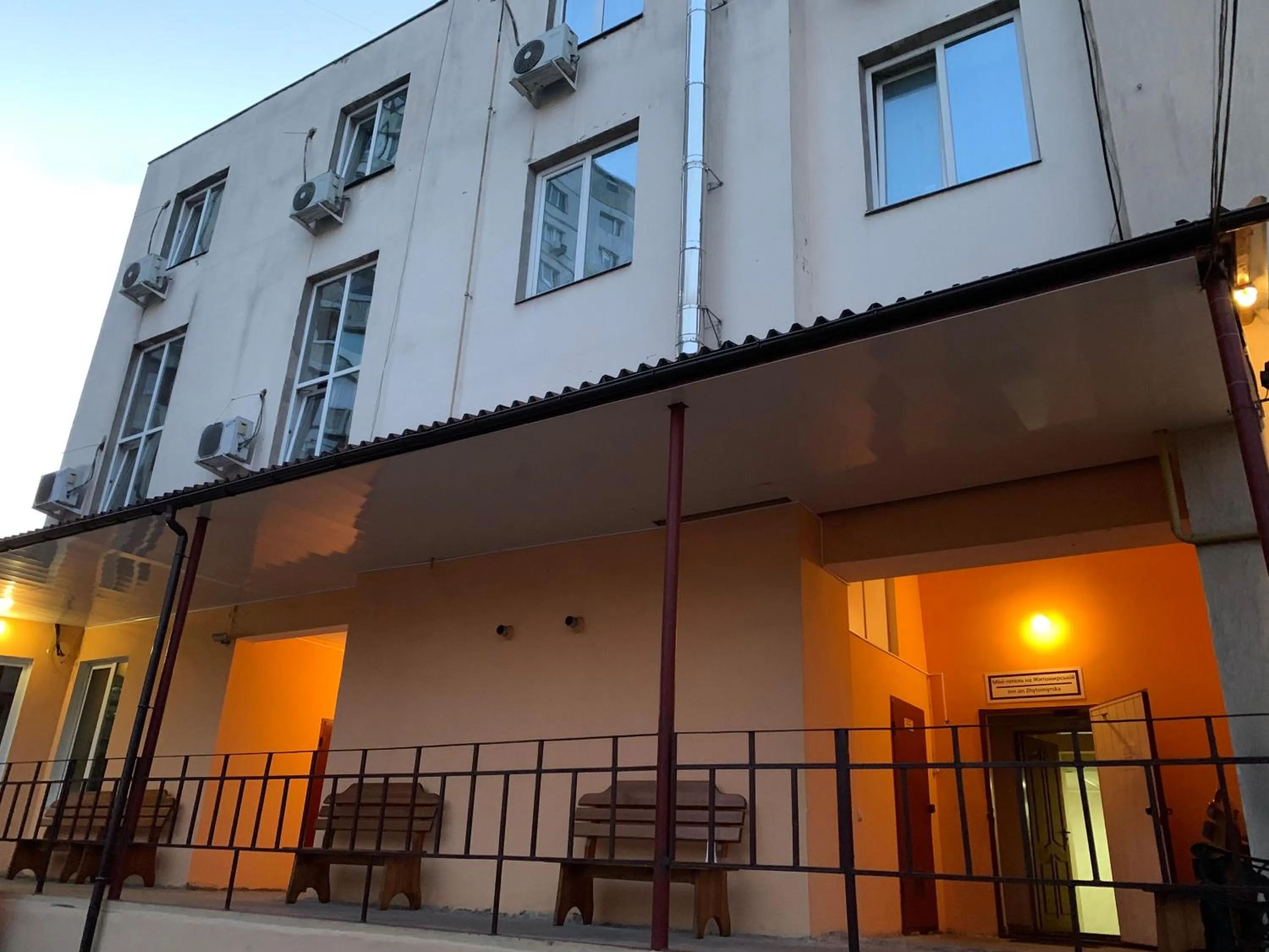 Facade/entrance in Inn on Zhytomyrska
