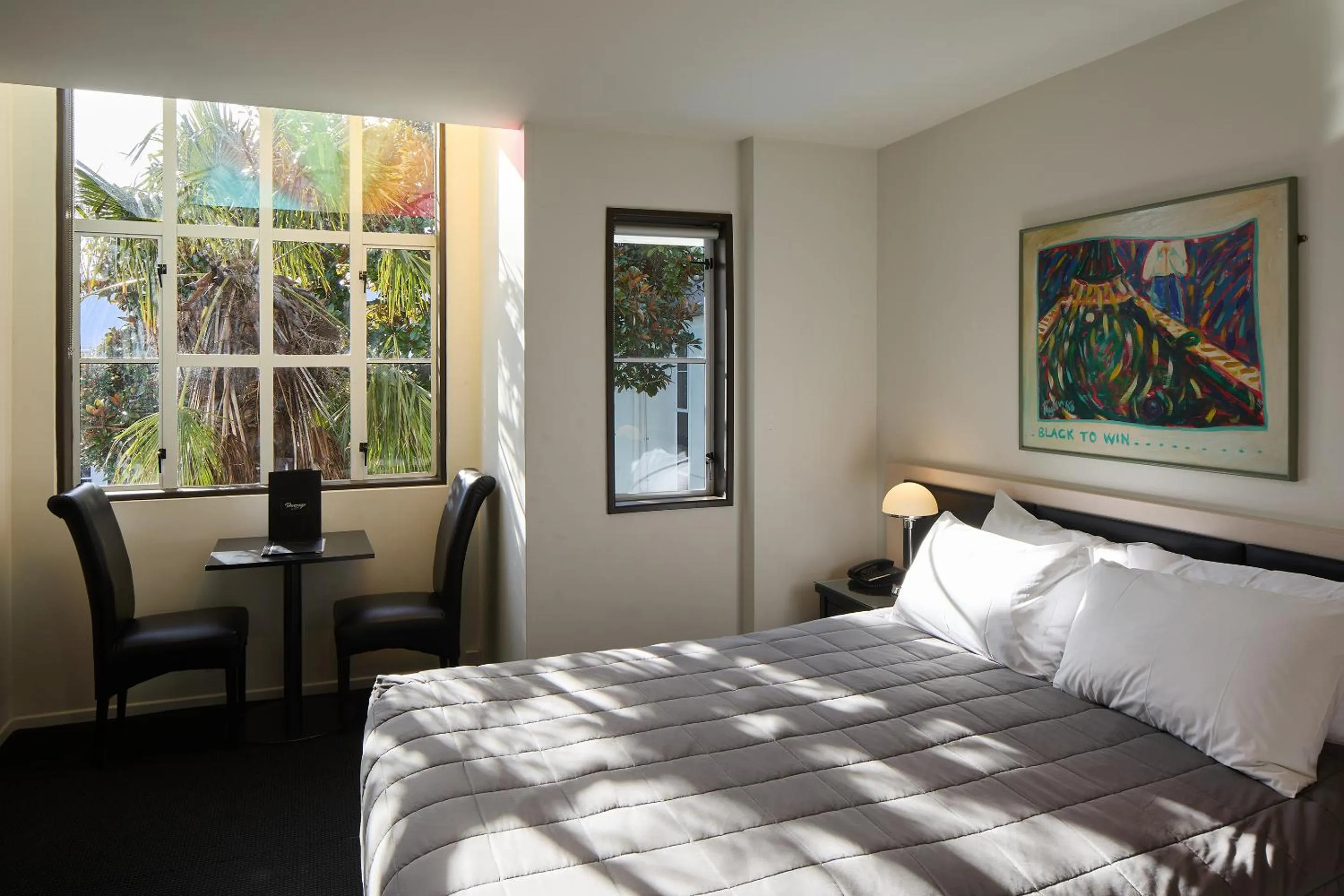 Bedroom, Bed in Pavilions Hotel