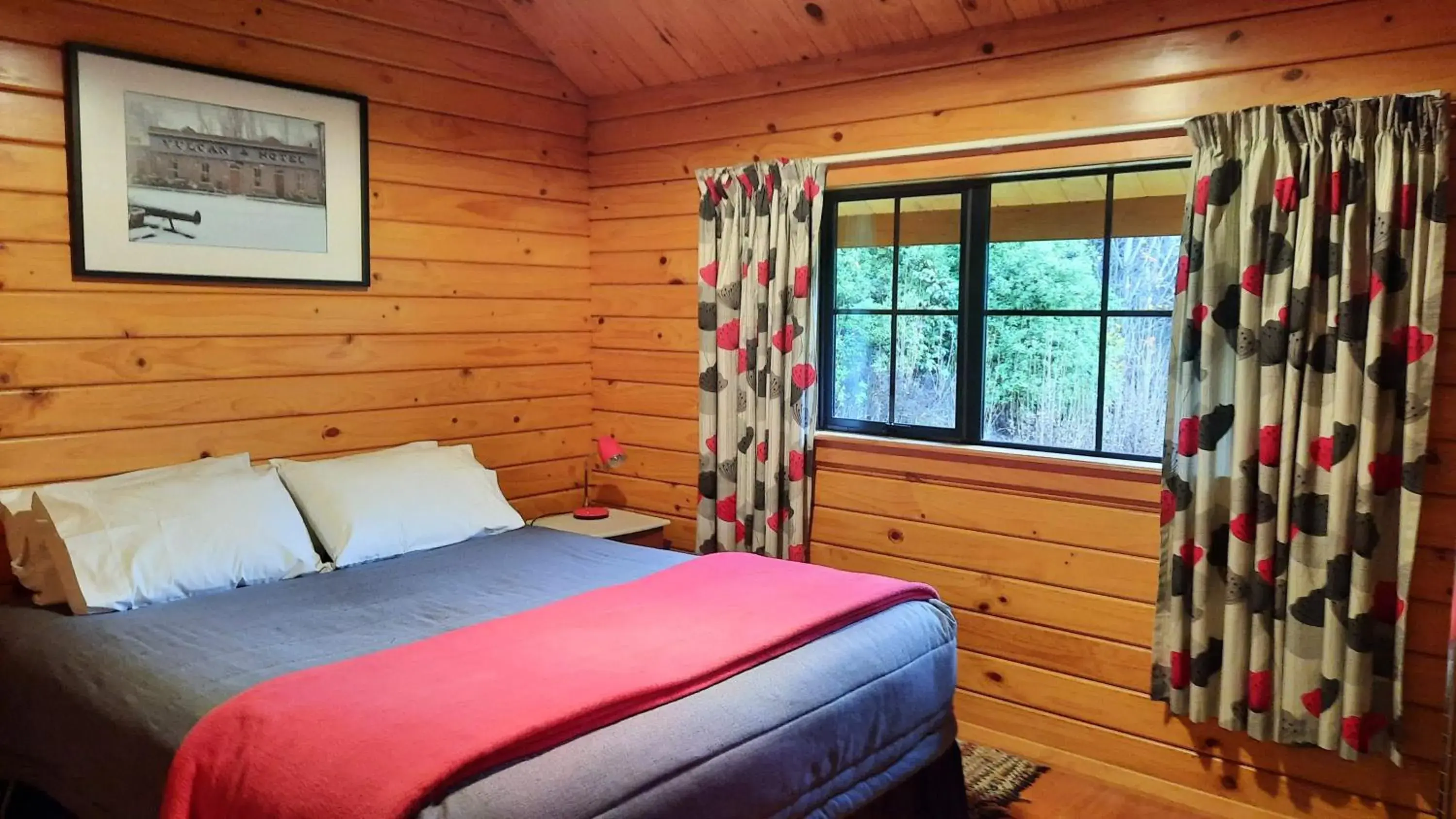 One-Bedroom Chalet - single occupancy in Mirabell Chalets One-Bedroom Chalet - single occupancy in Mirabell Chalets