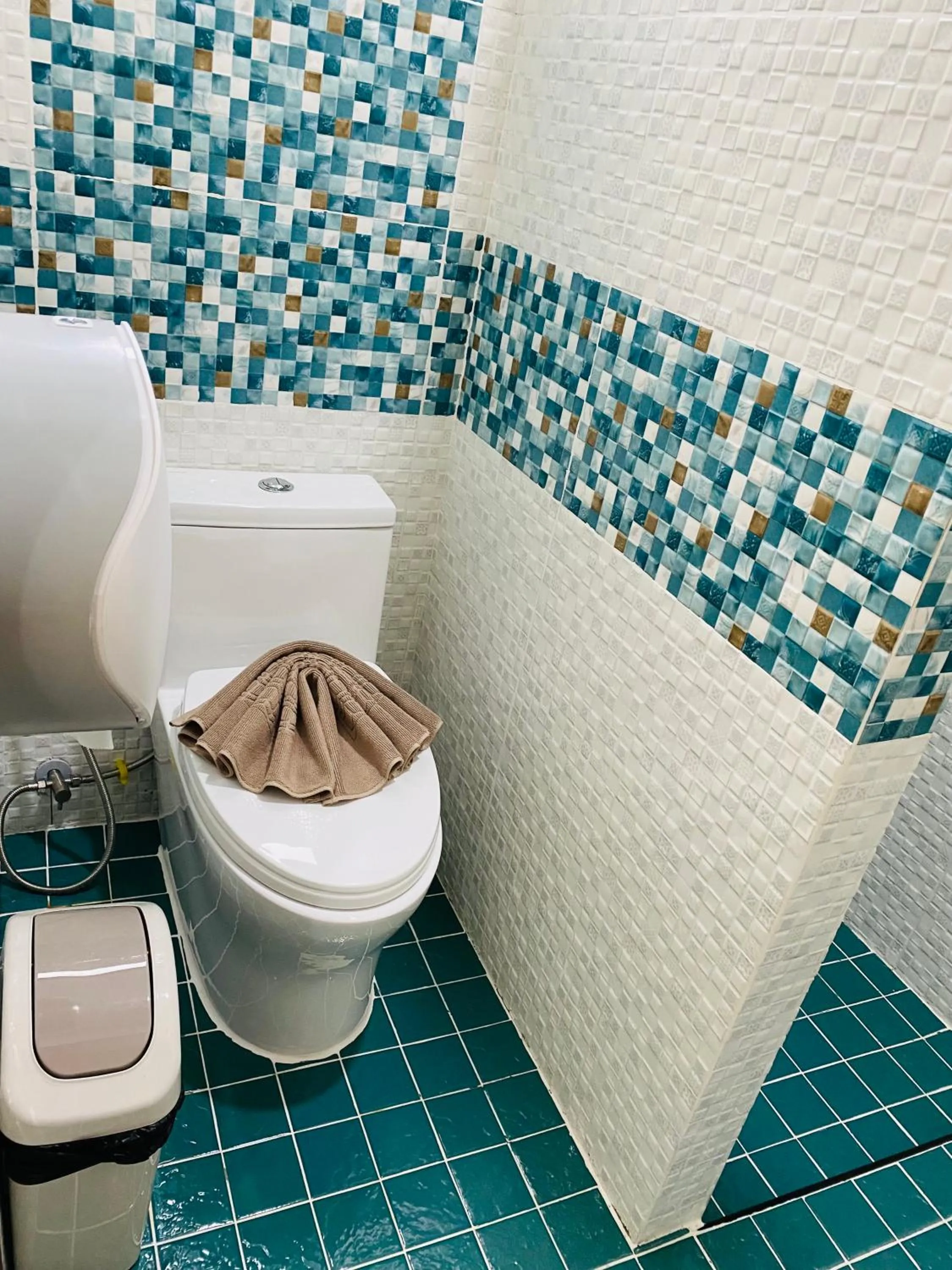 Toilet in Siray Green Resort