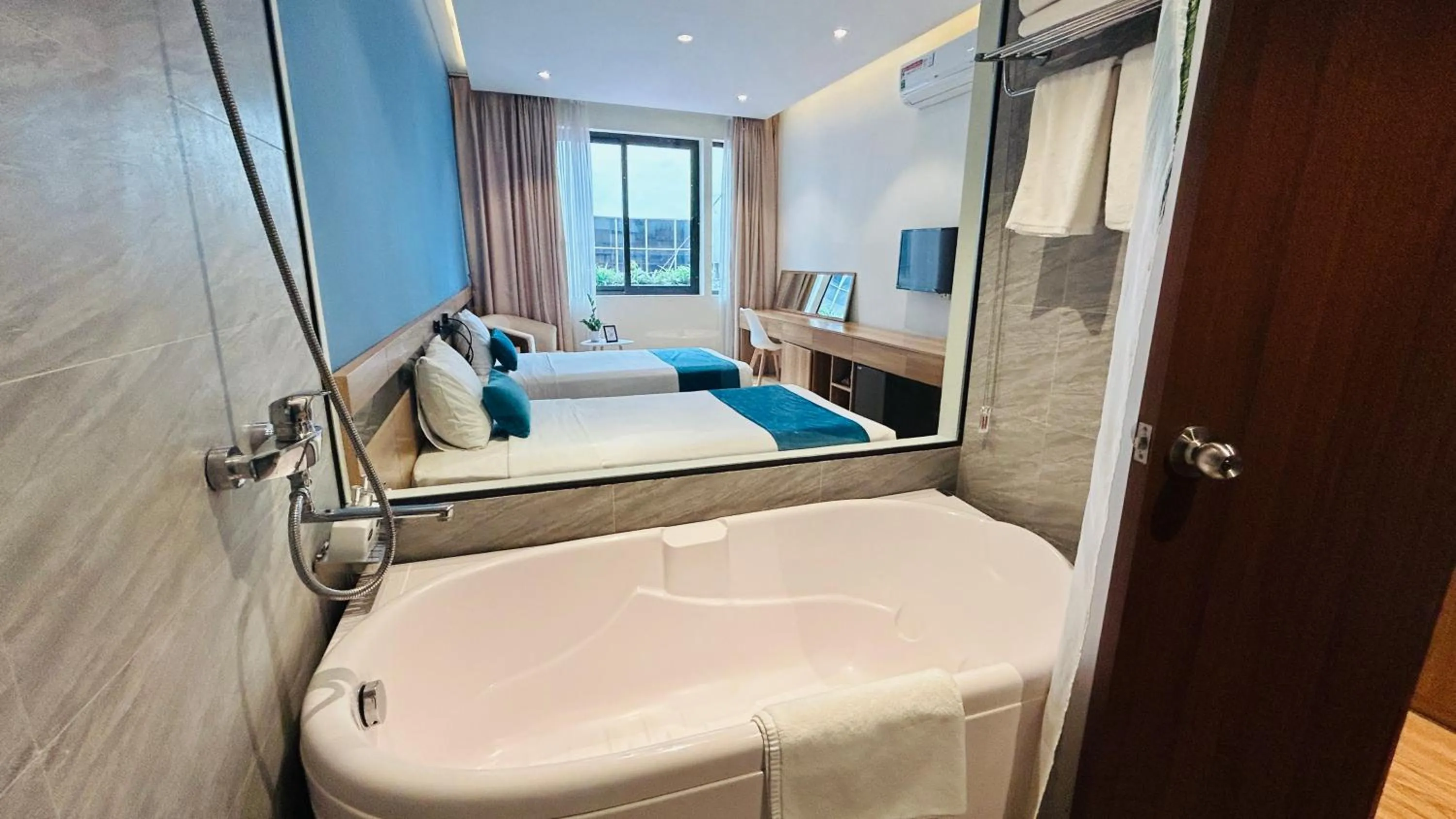 Mango Hotel - Ha Noi Railway station