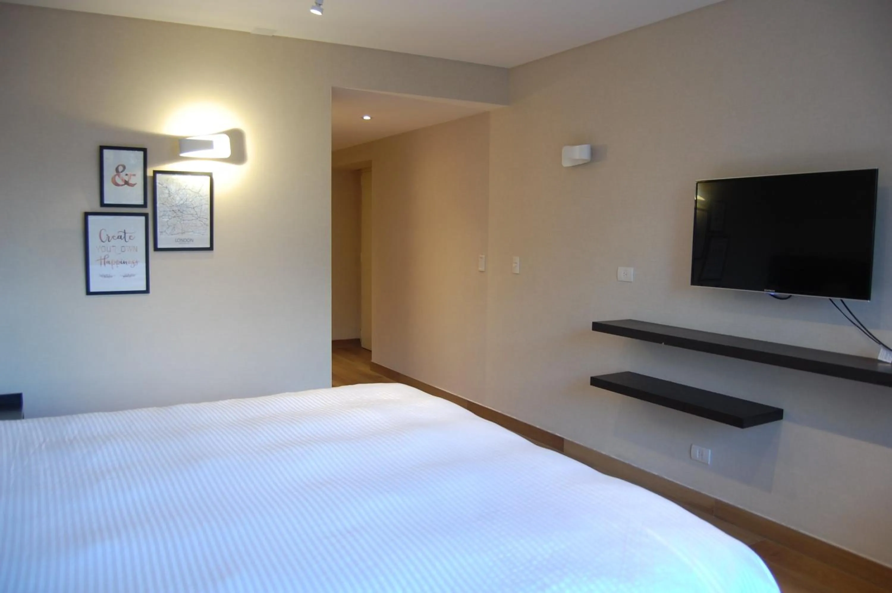 Photo of the whole room, Bed in Avellaneda Aparts & Suites