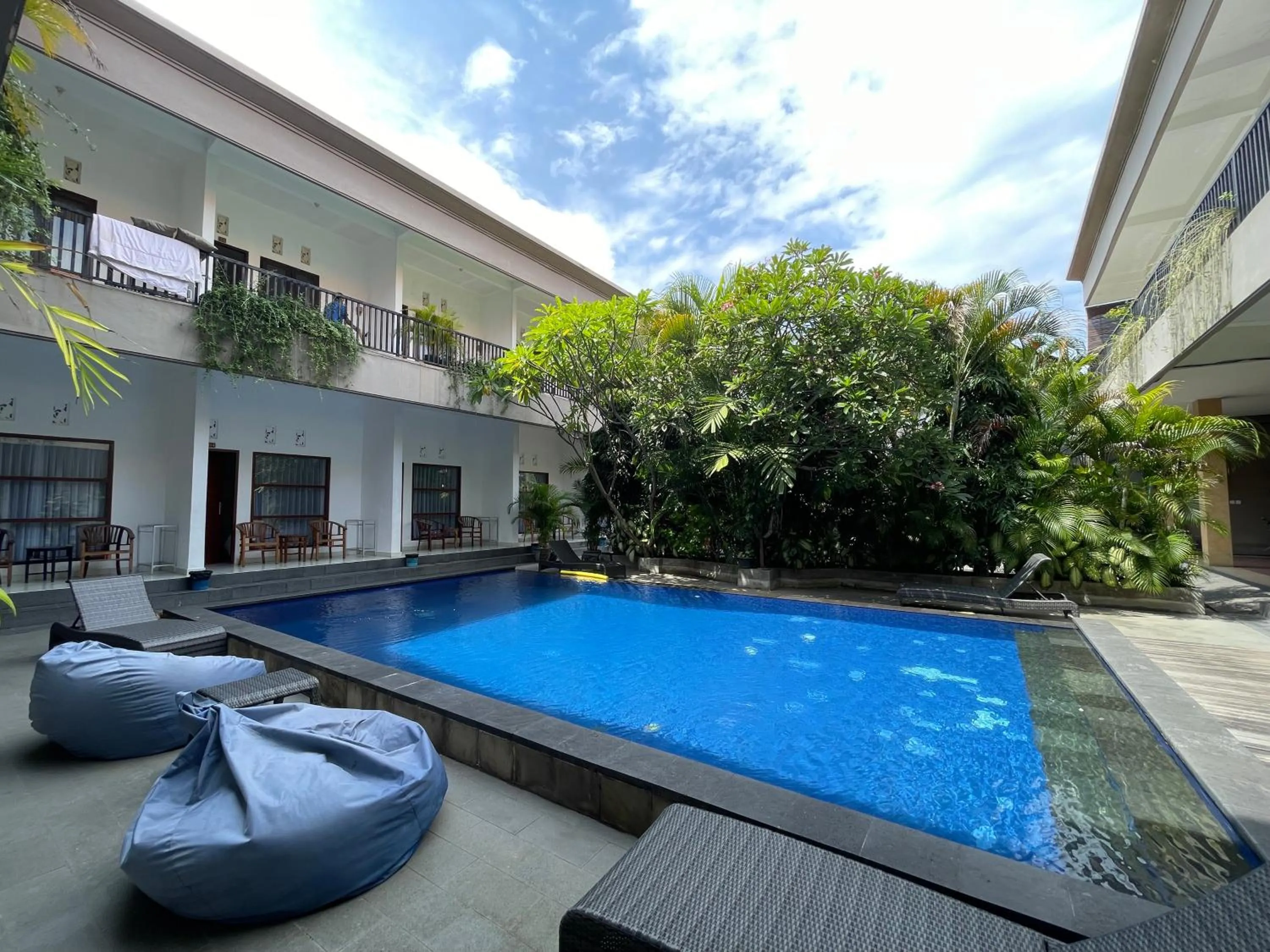 Property building in Seminyak Point Guest House