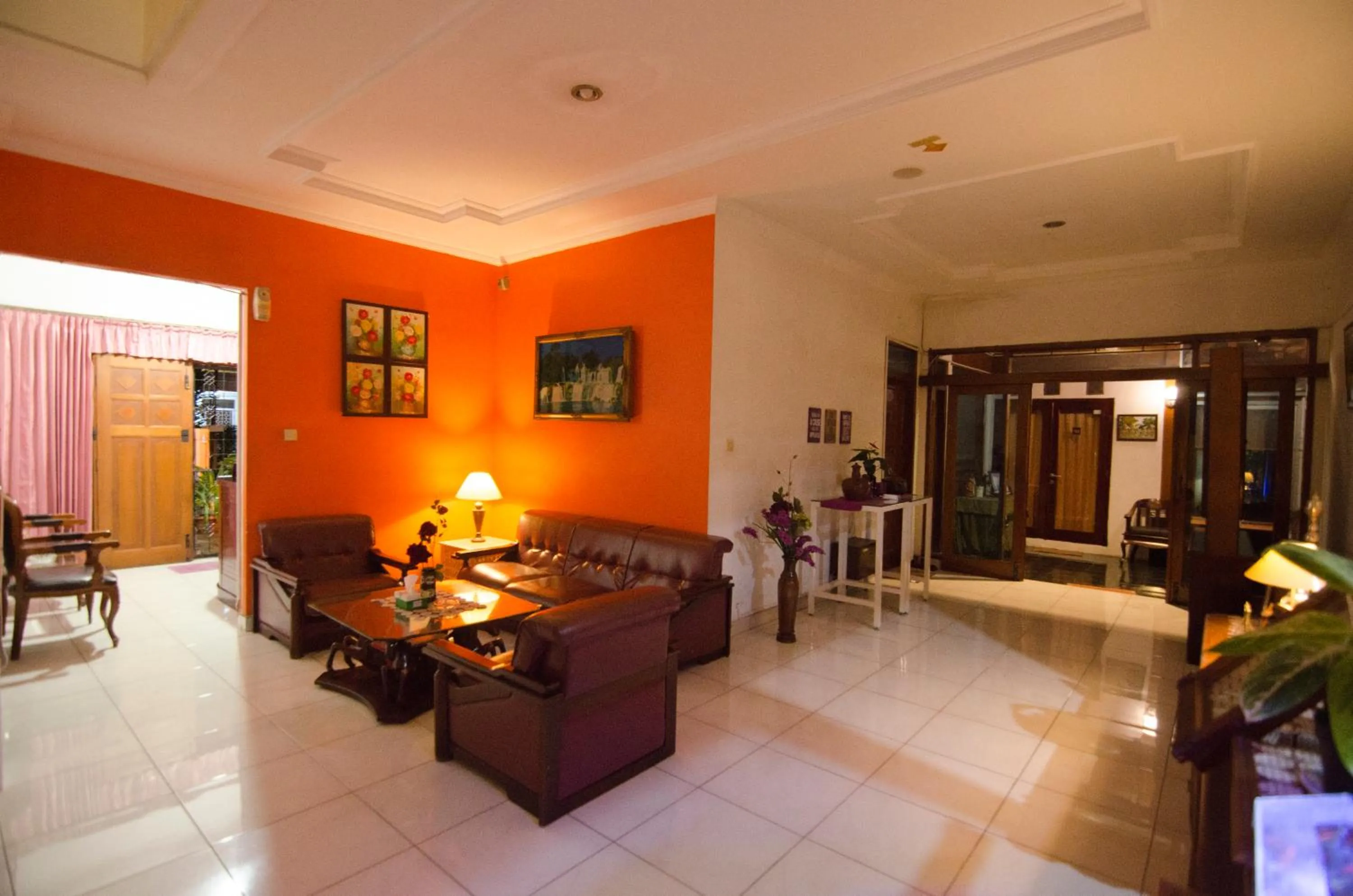 Area and facilities in Fora Guest House Taman Lingkar
