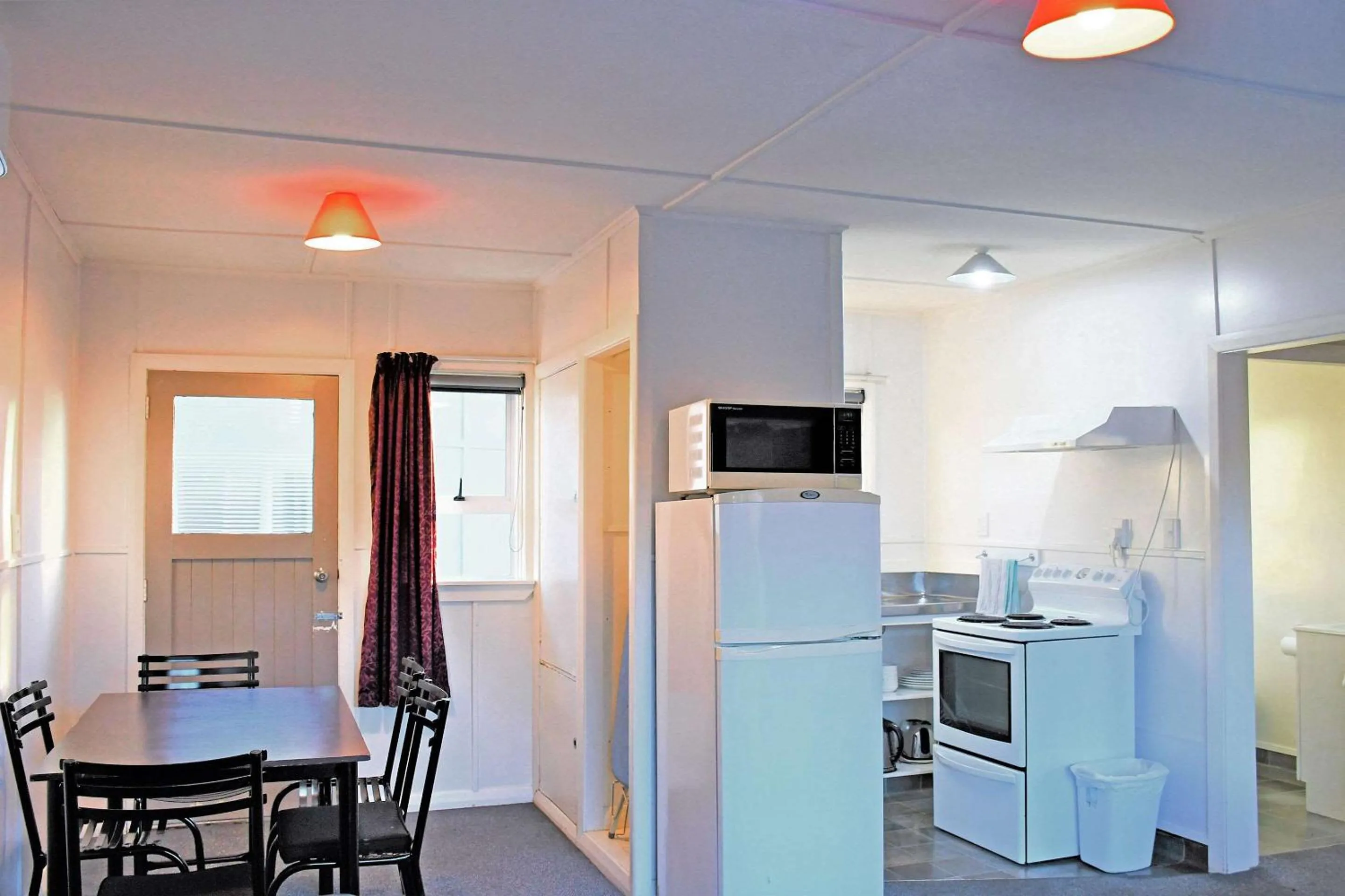 Photo of the whole room in Comfort Inn Westshore Beach