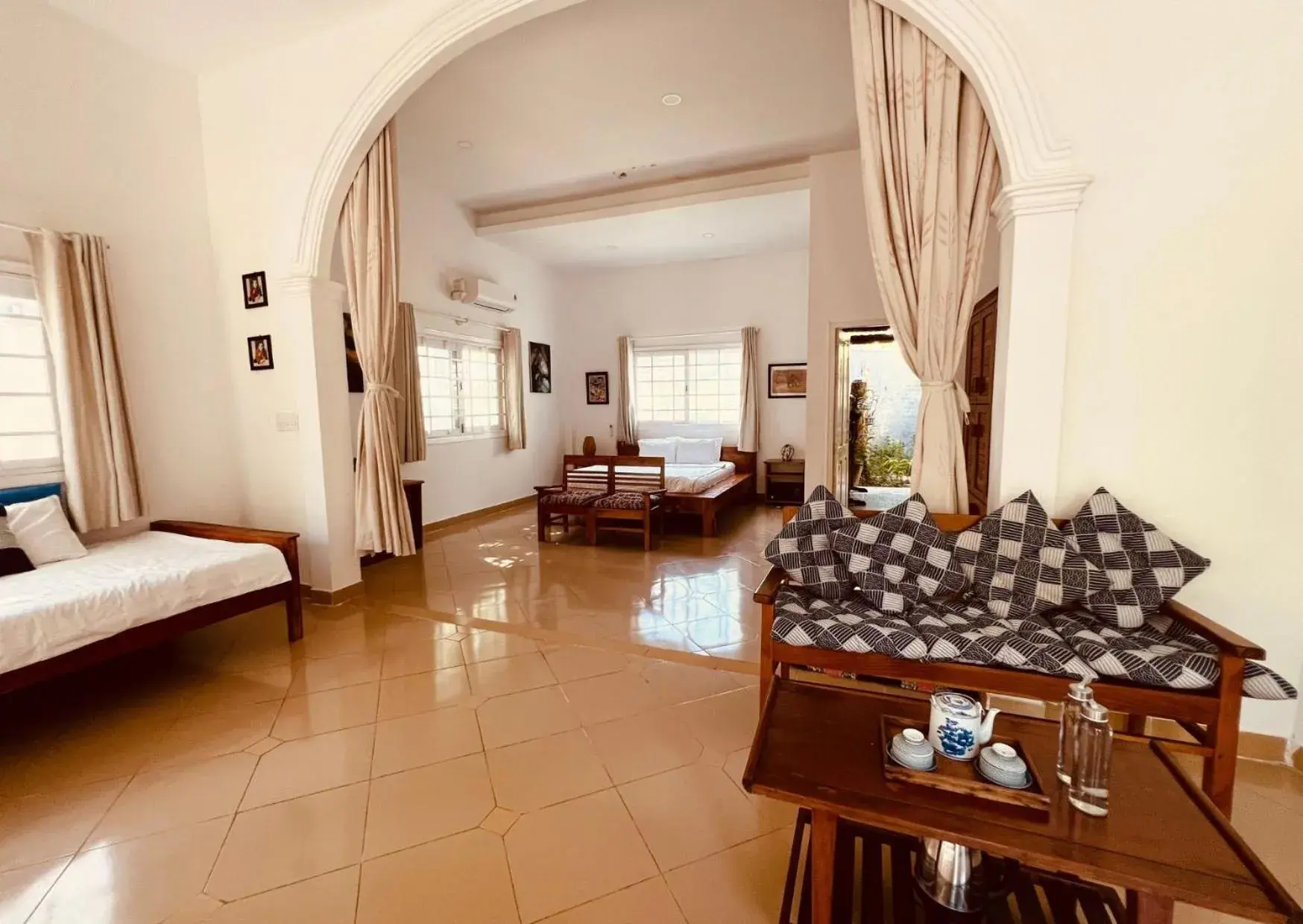 Deluxe Queen Suite in Bamboo Cottages Deluxe Queen Suite in Bamboo Cottages