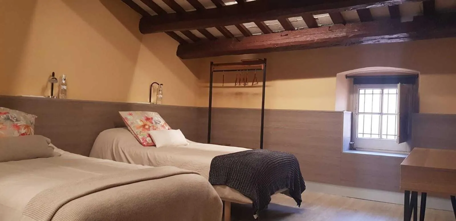 Other, Bed in Cal Duran