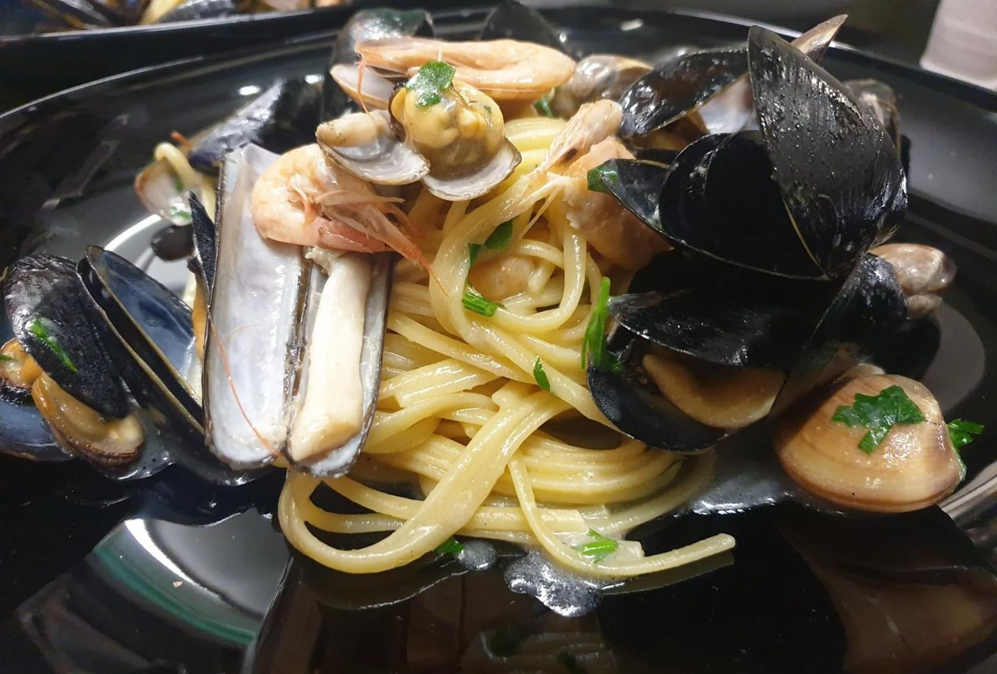 Food and drinks in Pomodoro Bed