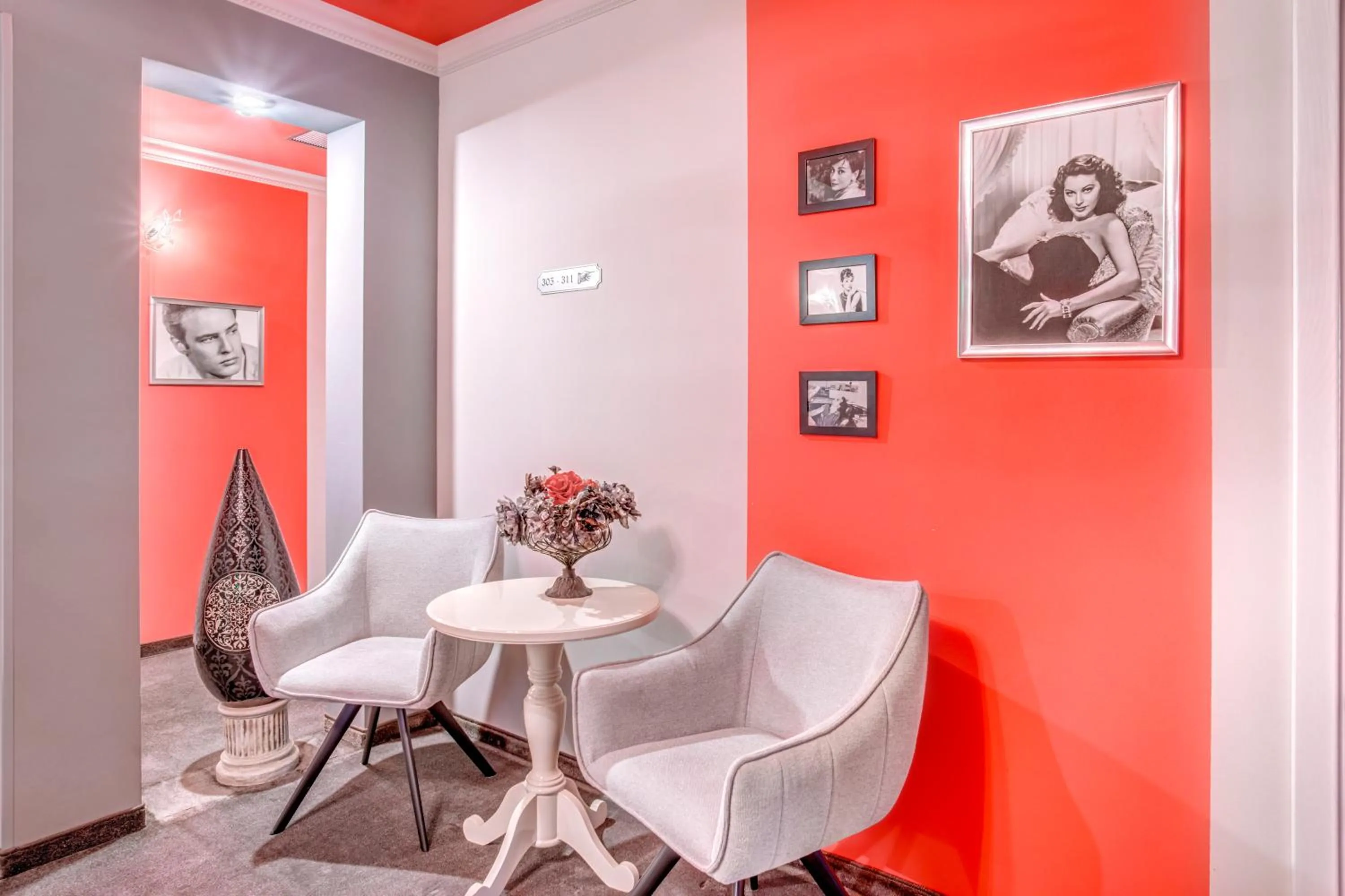 Decorative detail in Simfonia Boutique Hotel