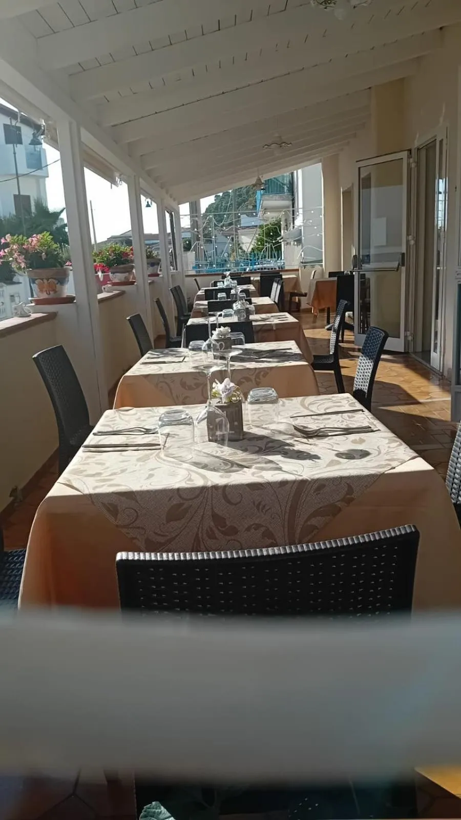 Restaurant/places to eat in Hotel da Alfredo