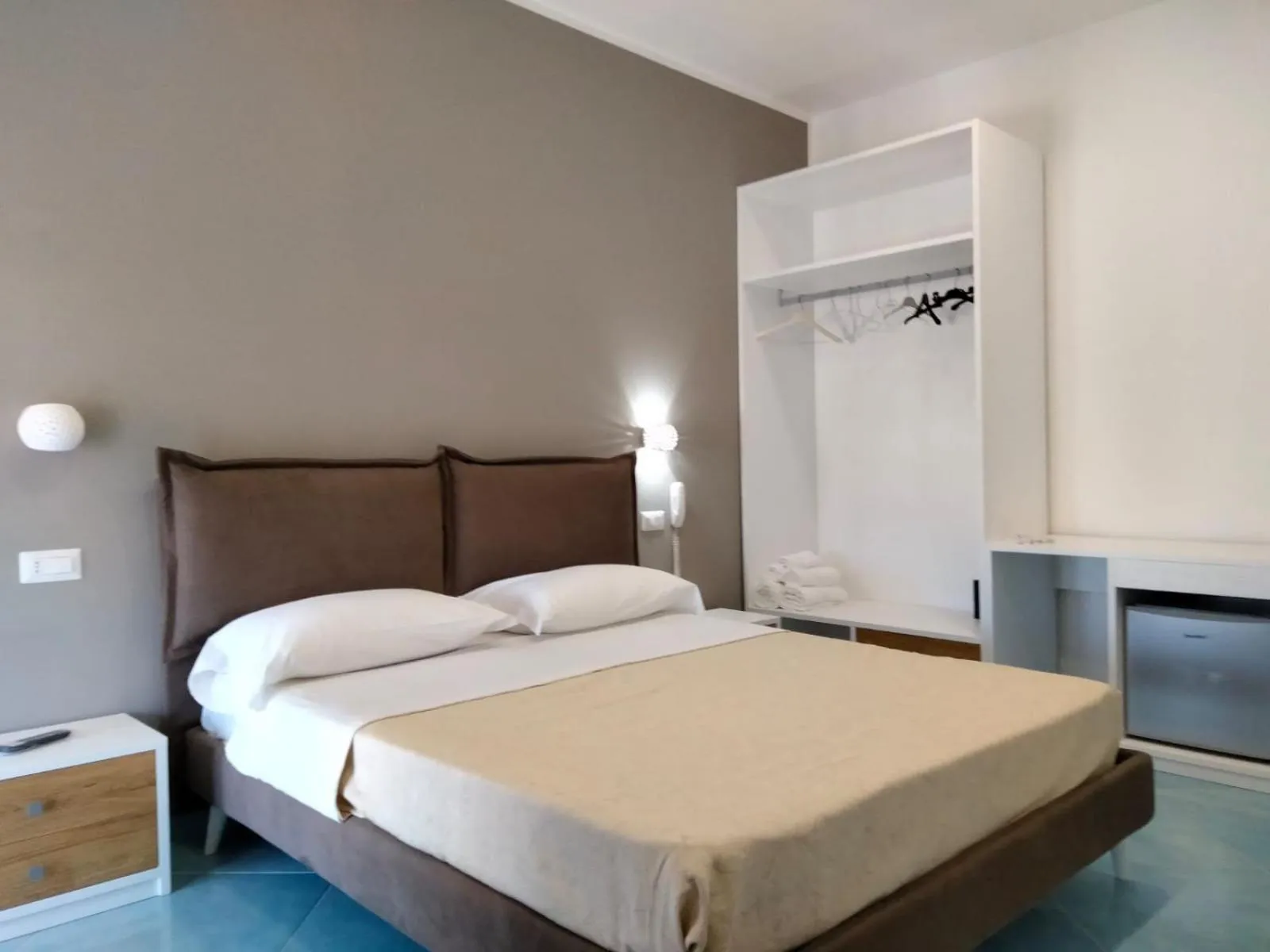 Photo of the whole room, Bed in Hotel da Alfredo