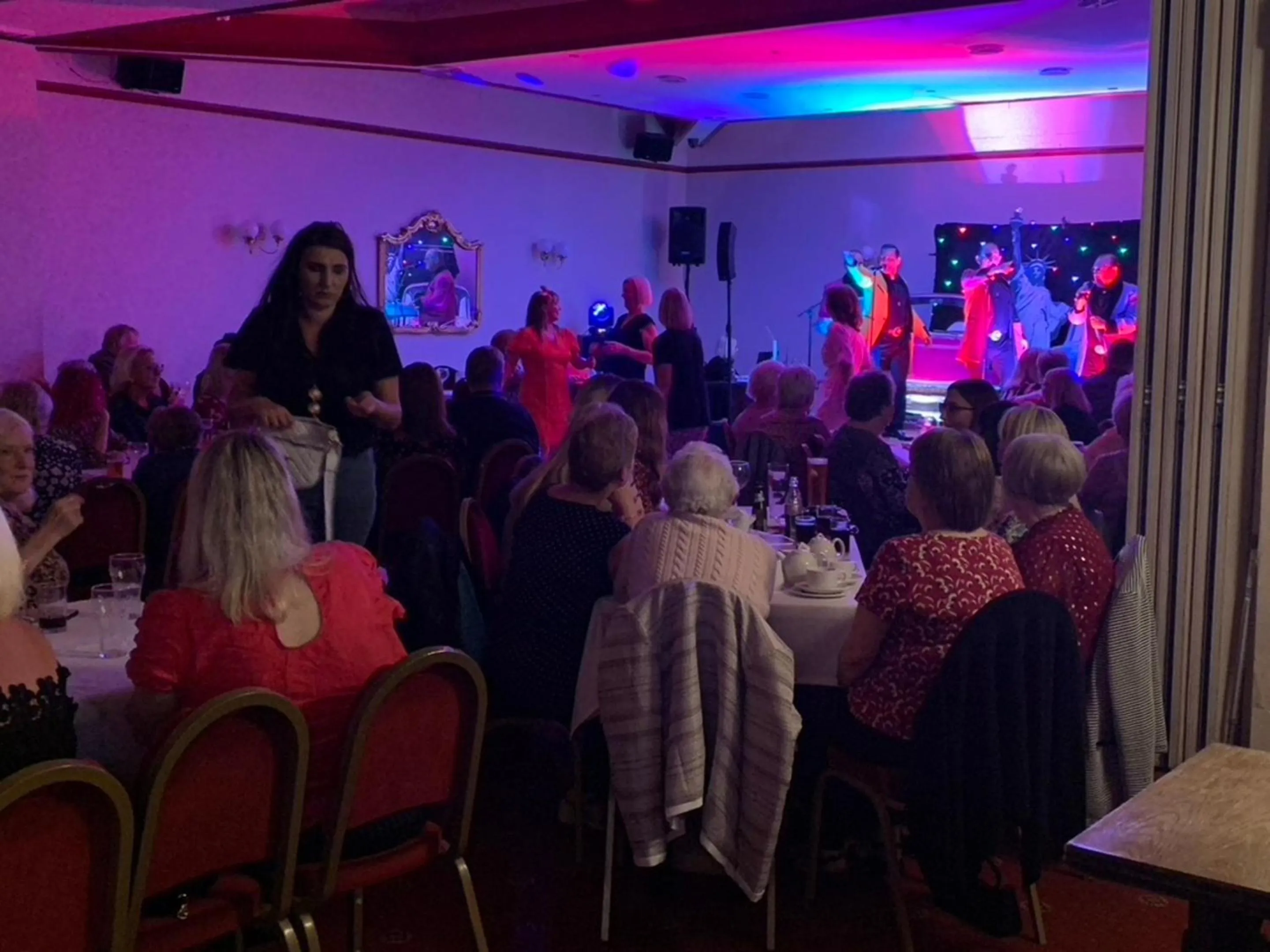 group of guests in OYO Dunmar House Hotel