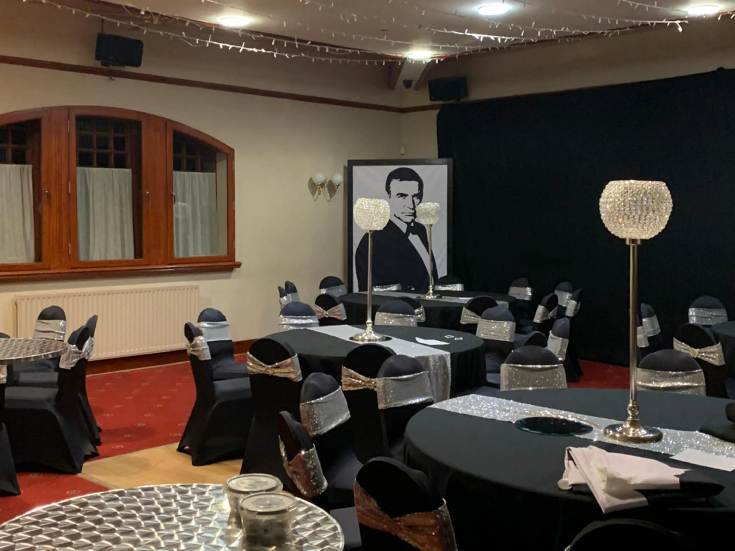 Restaurant/places to eat in OYO Dunmar House Hotel