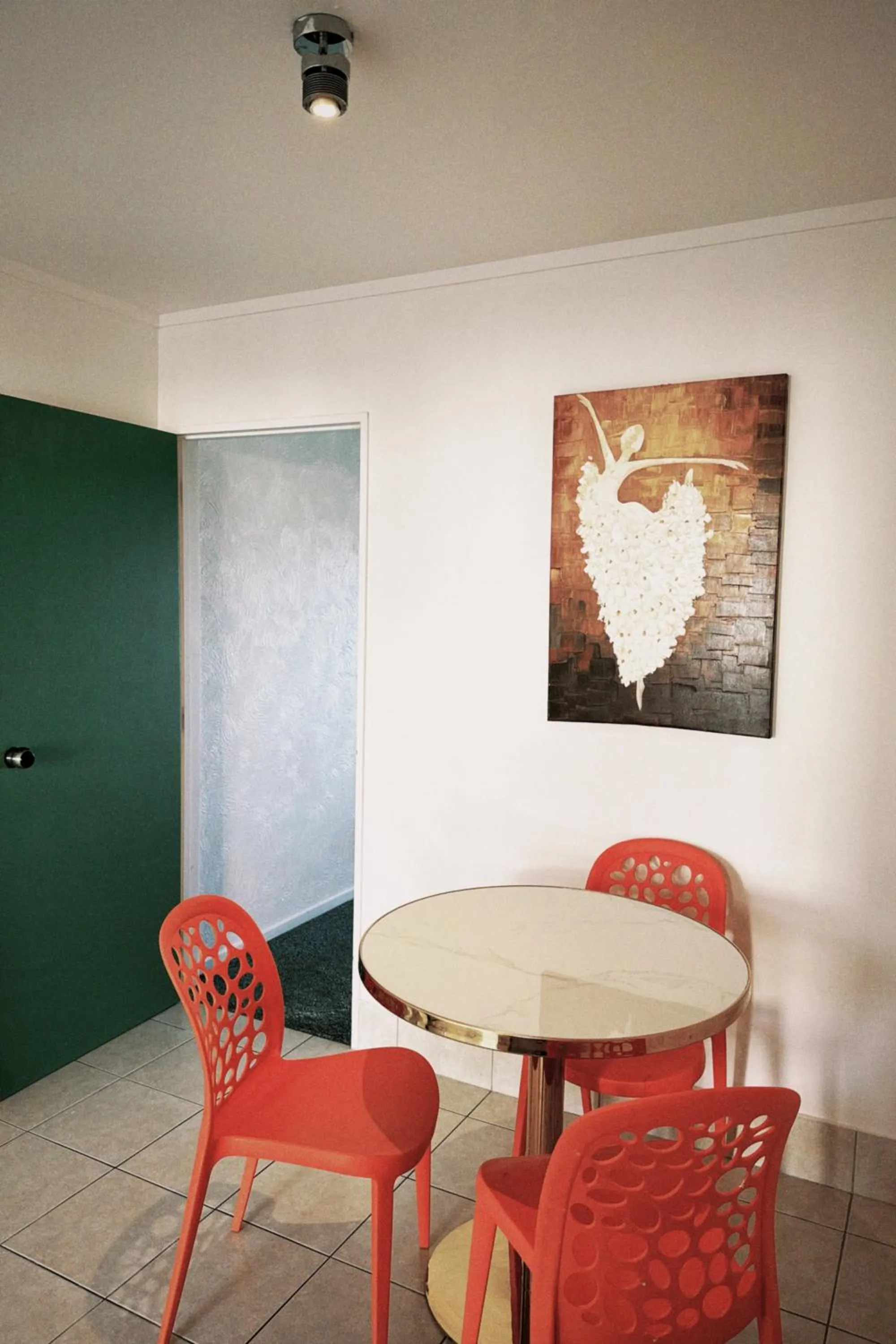 Oakwood Manor Motor Lodge