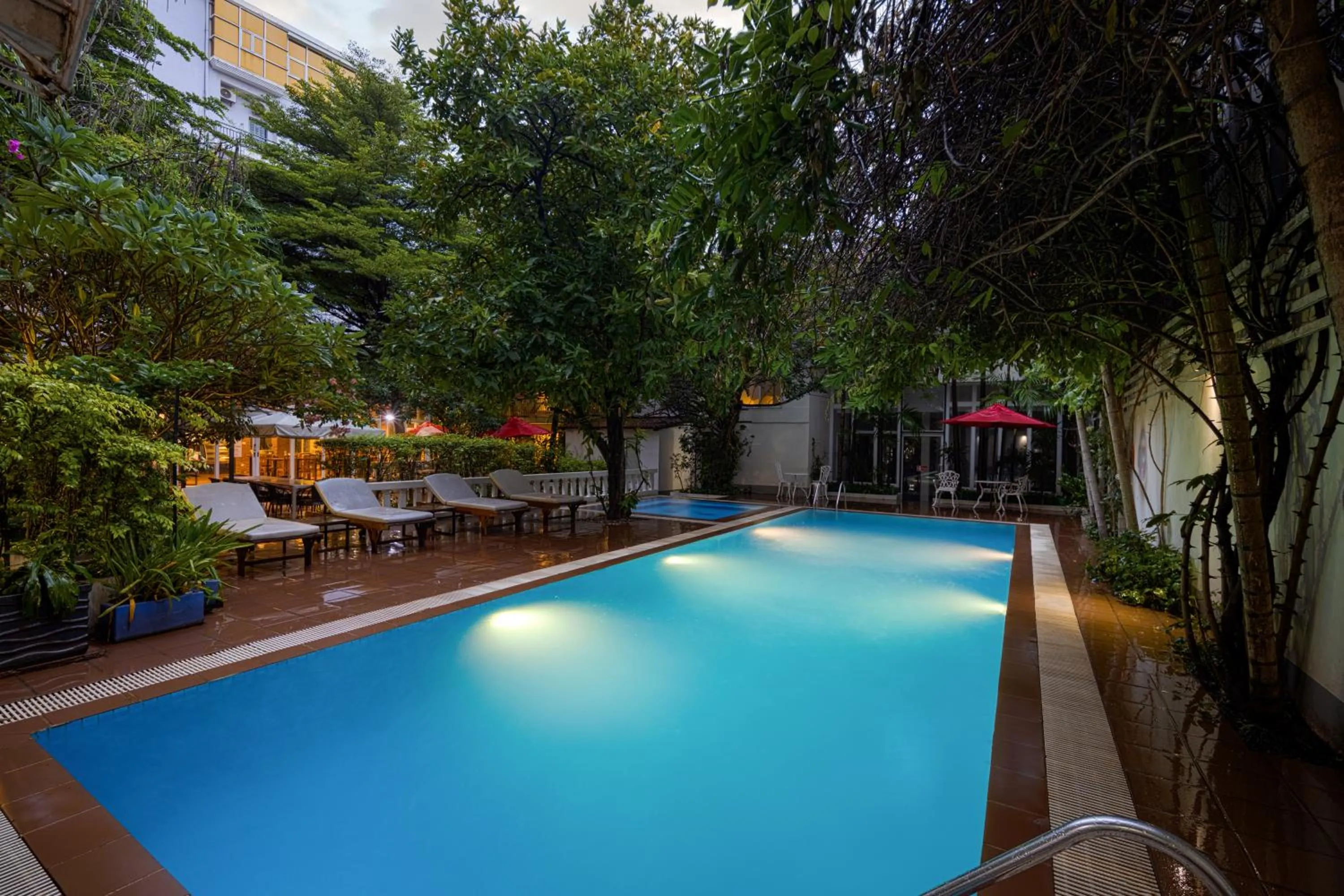 Garden in Skyline Boutique Hotel