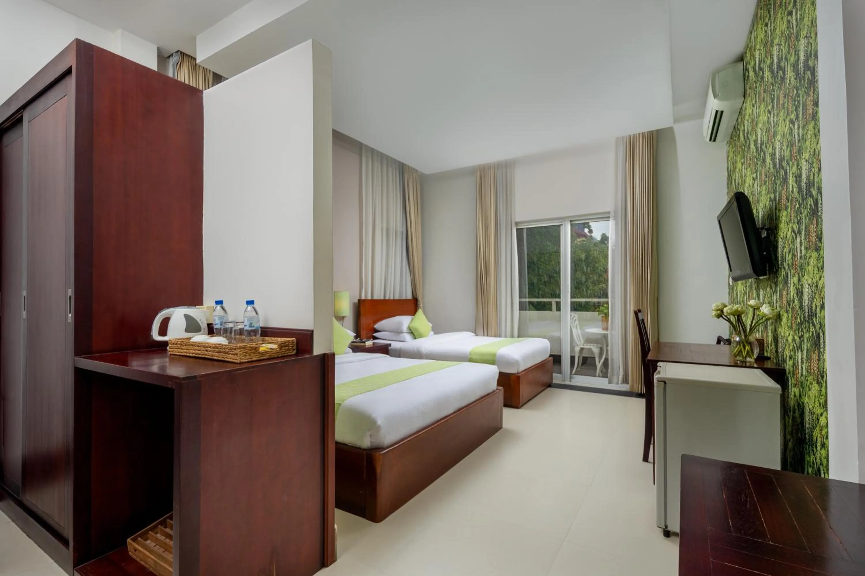 Bedroom, Bed in Skyline Boutique Hotel