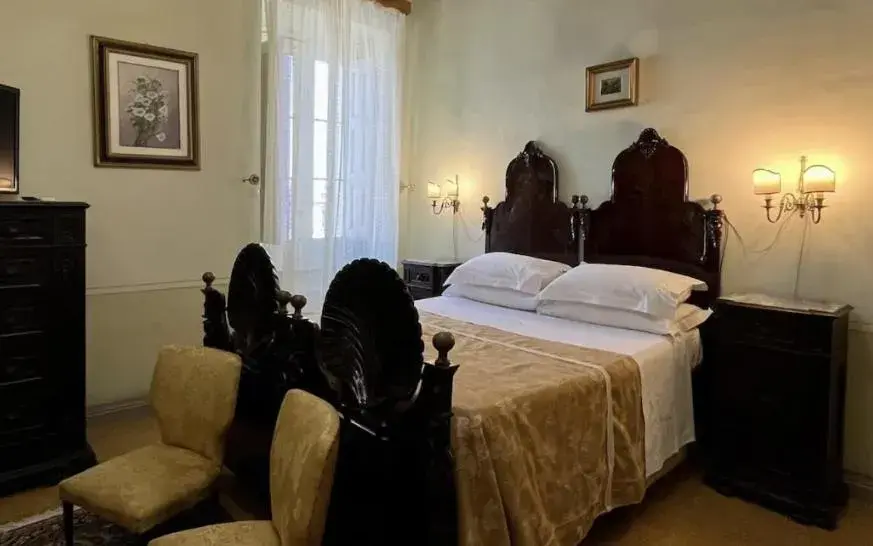 Deluxe Room in Palazzo De Castro Deluxe Room in Palazzo De Castro