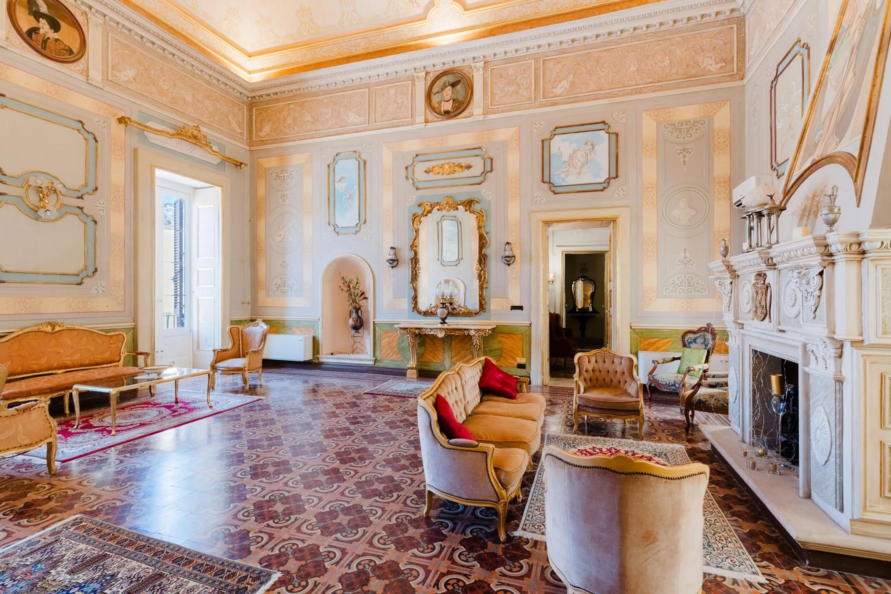 Seating area in Palazzo De Castro