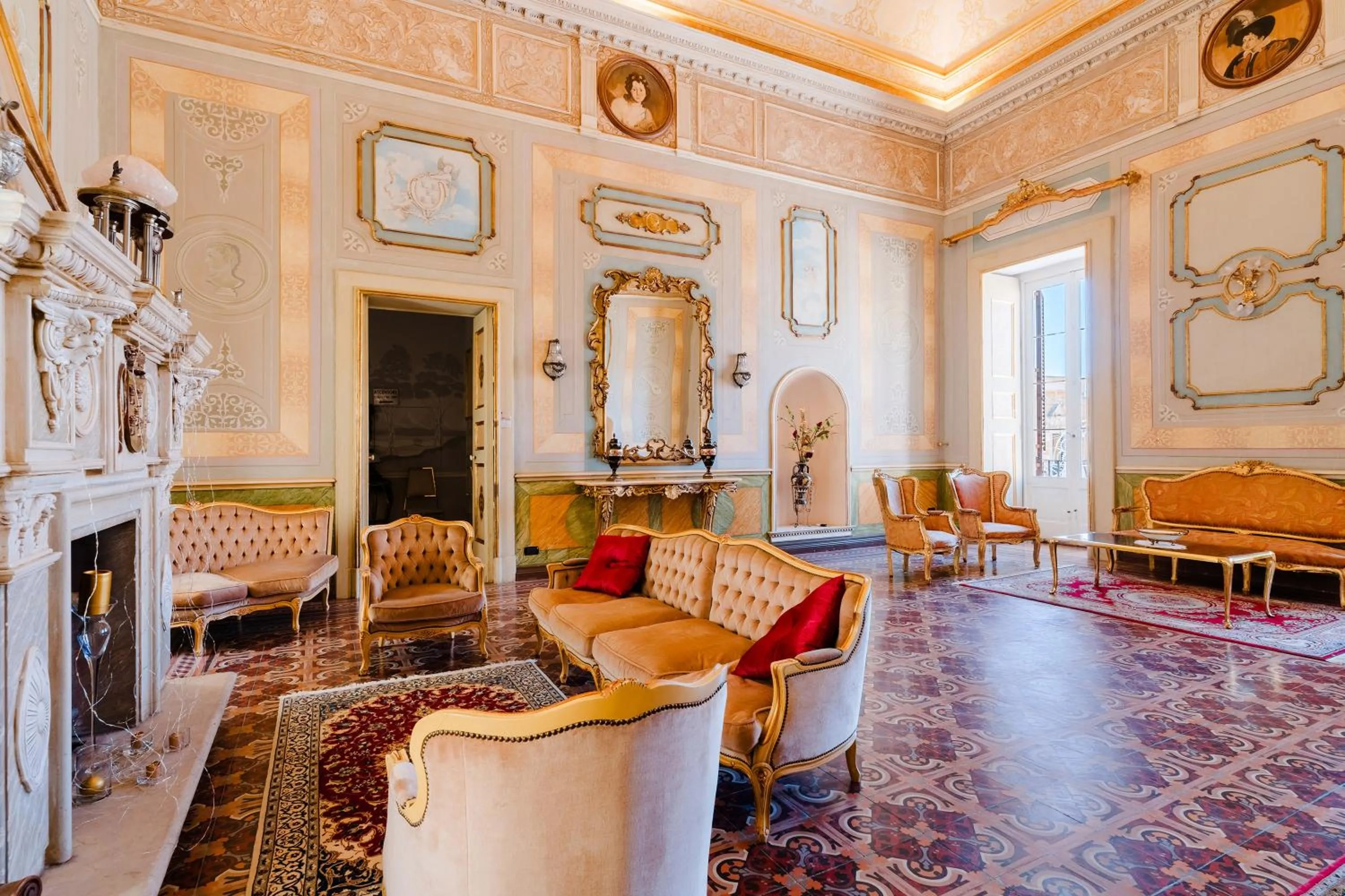 Seating area in Palazzo De Castro
